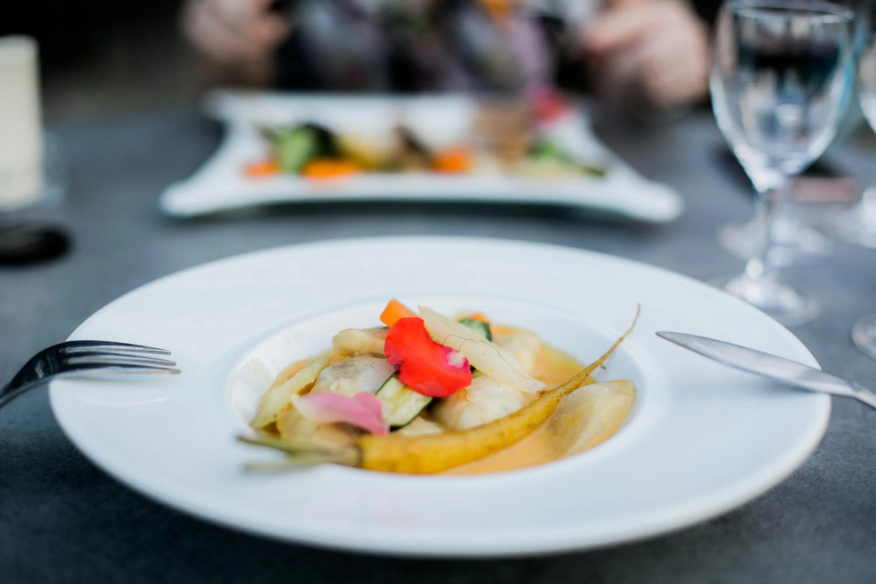 Restaurant/places to eat in L'Enclos des Lauriers Roses