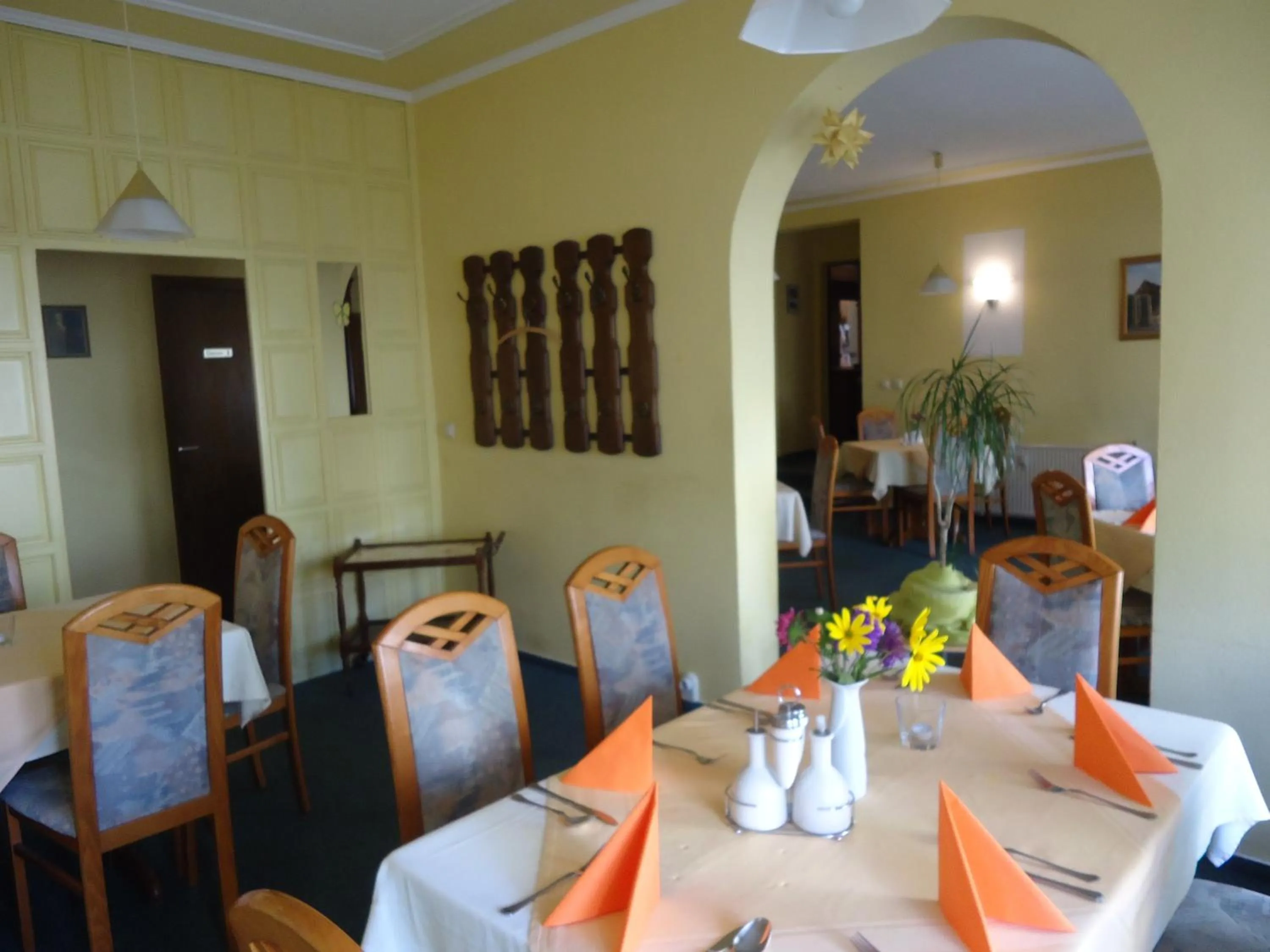 Restaurant/places to eat in Hotel-Restaurant Marcus