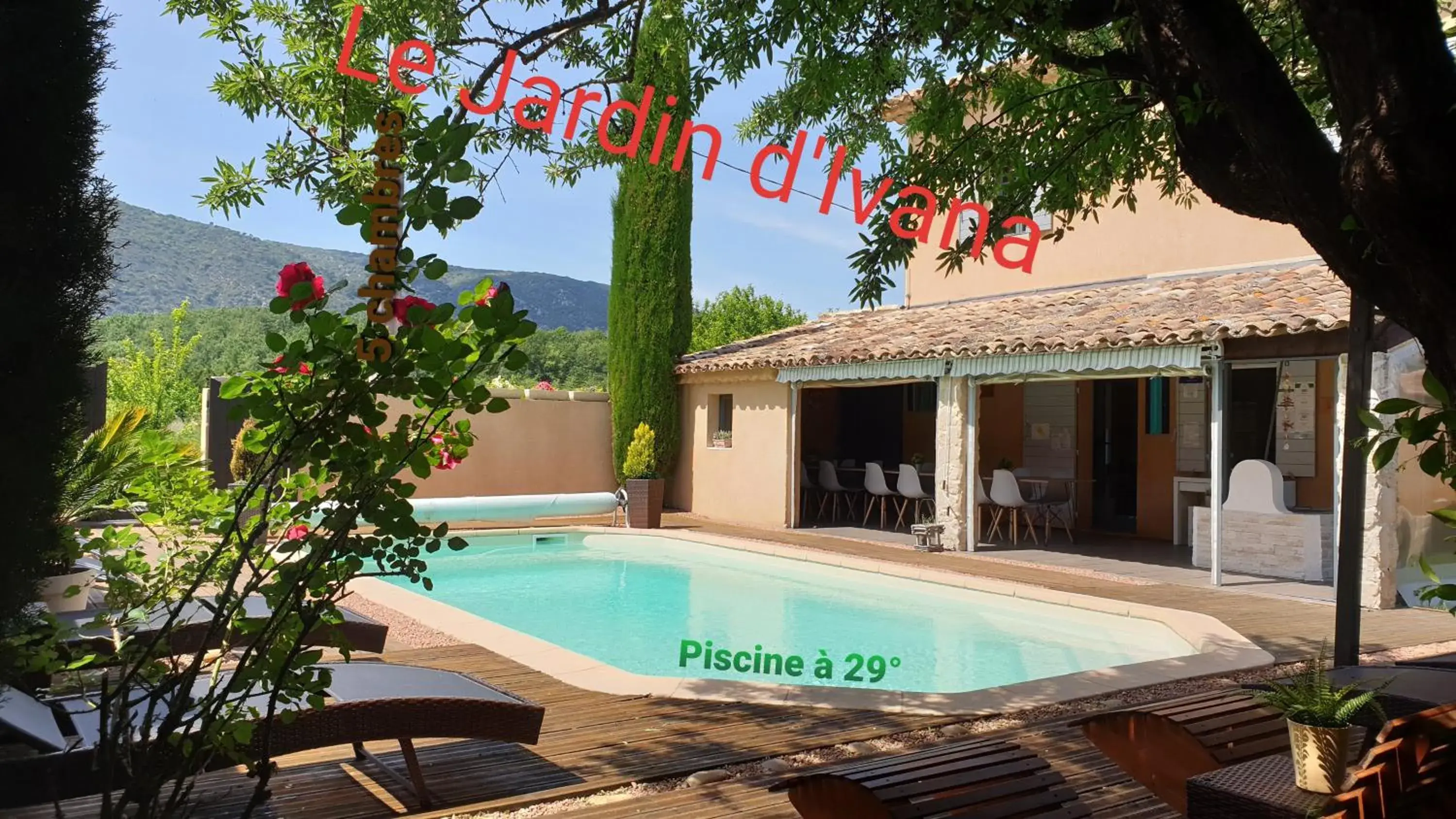 Le Jardin d'Ivana Chambres d'hôtes B&B avec Piscine chauffée Le Jardin d'Ivana Chambres d'hôtes B&B avec Piscine chauffée