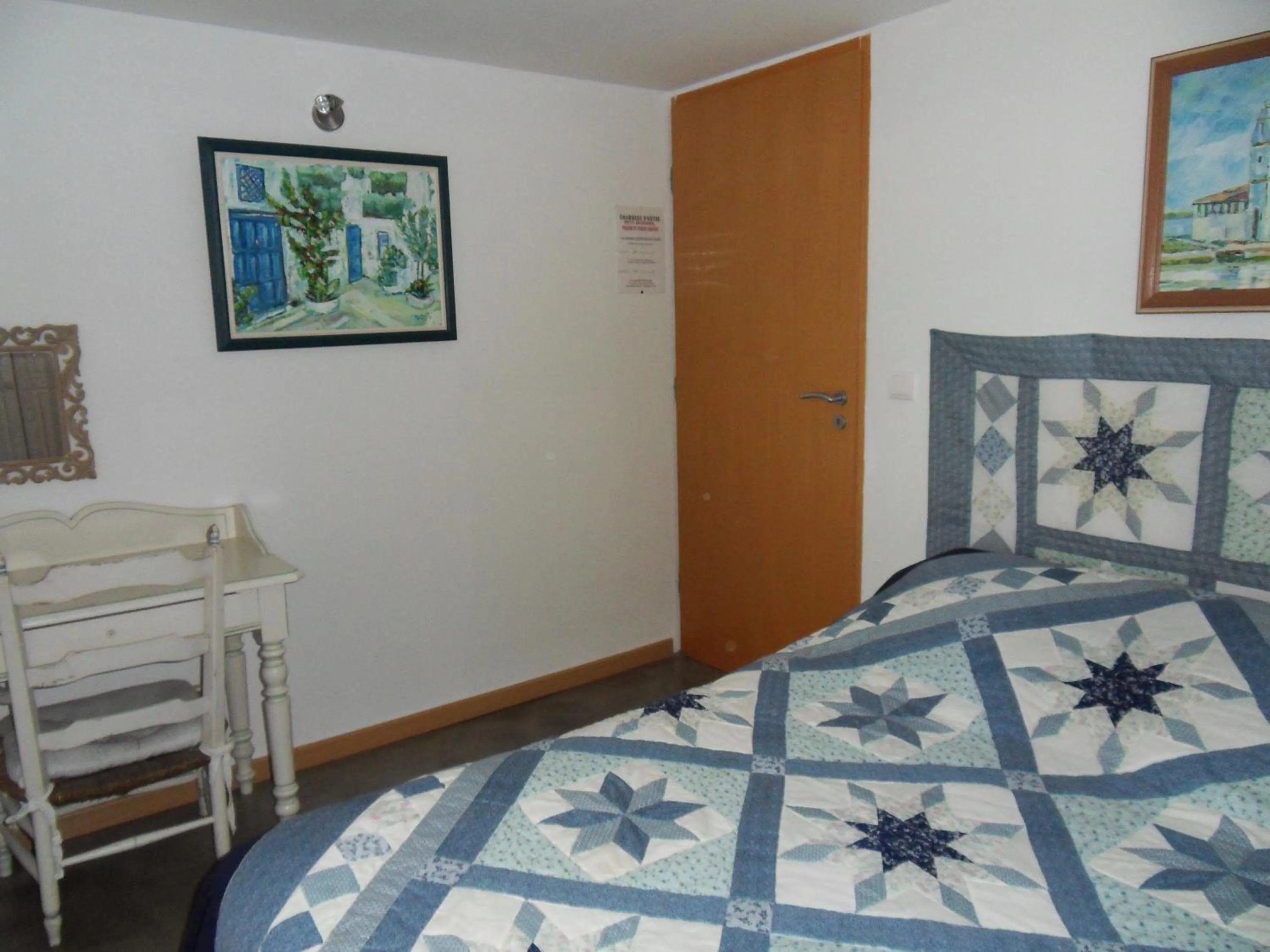 Bedroom, Bed in Le Jardin d'Ivana