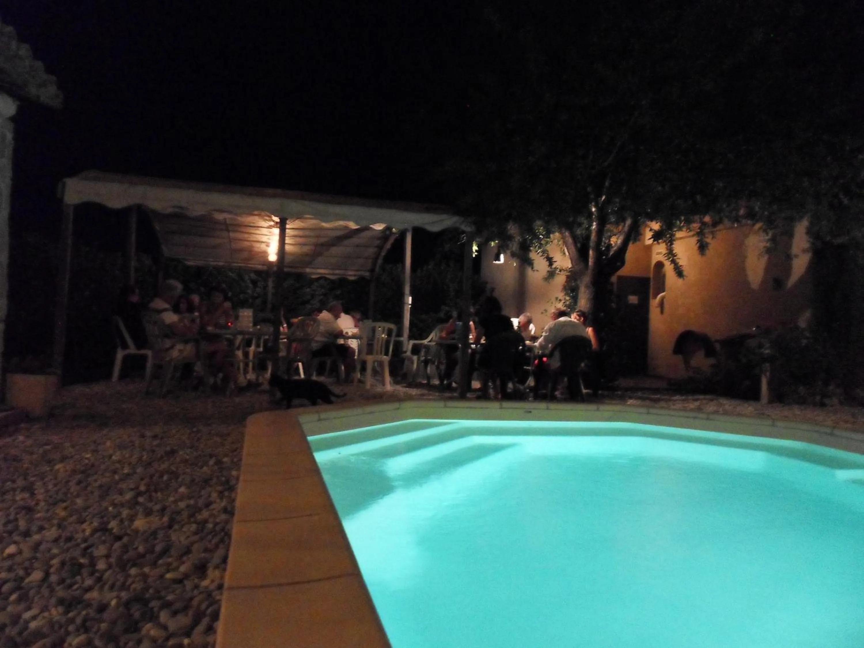 Swimming pool in Le Jardin d'Ivana