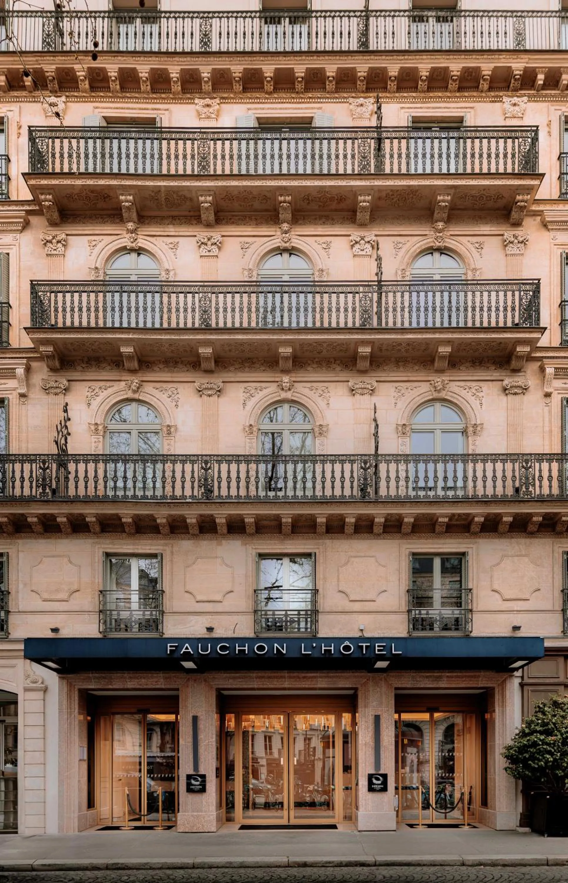 Property building in Fauchon l'Hôtel Paris