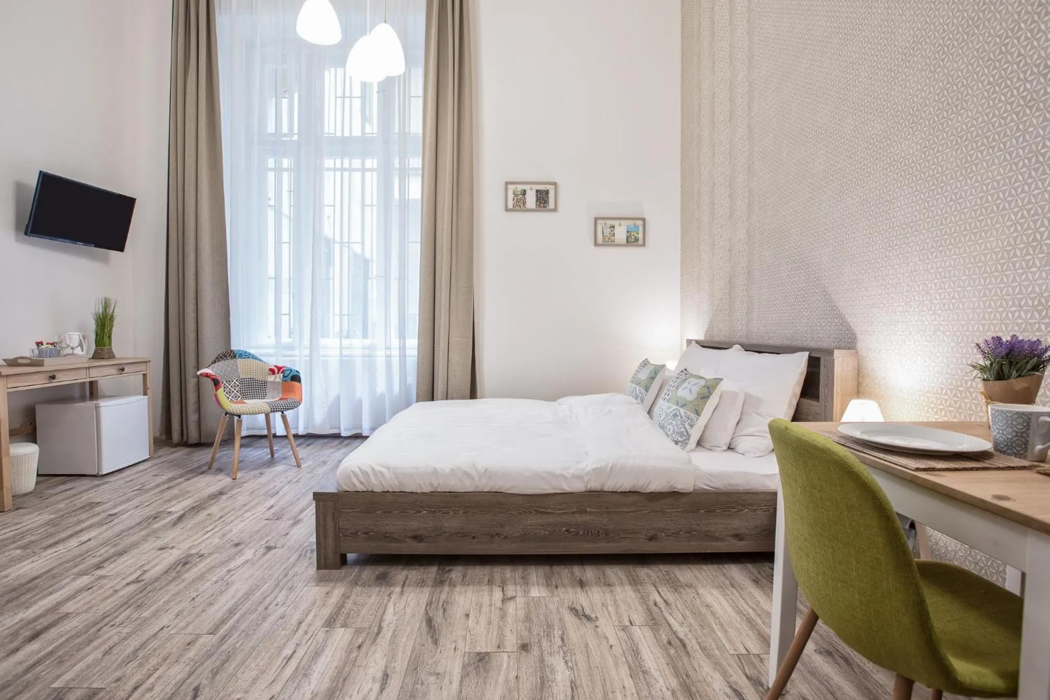 Bed in Budapest Passage 1