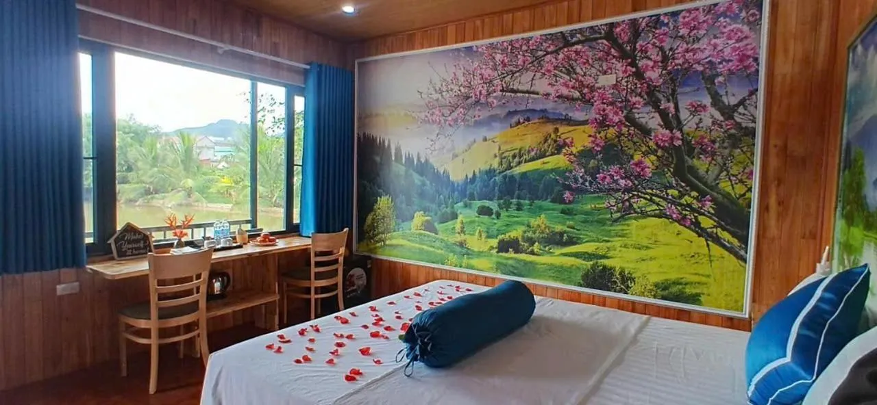 Bed in Tuyet's Homestay