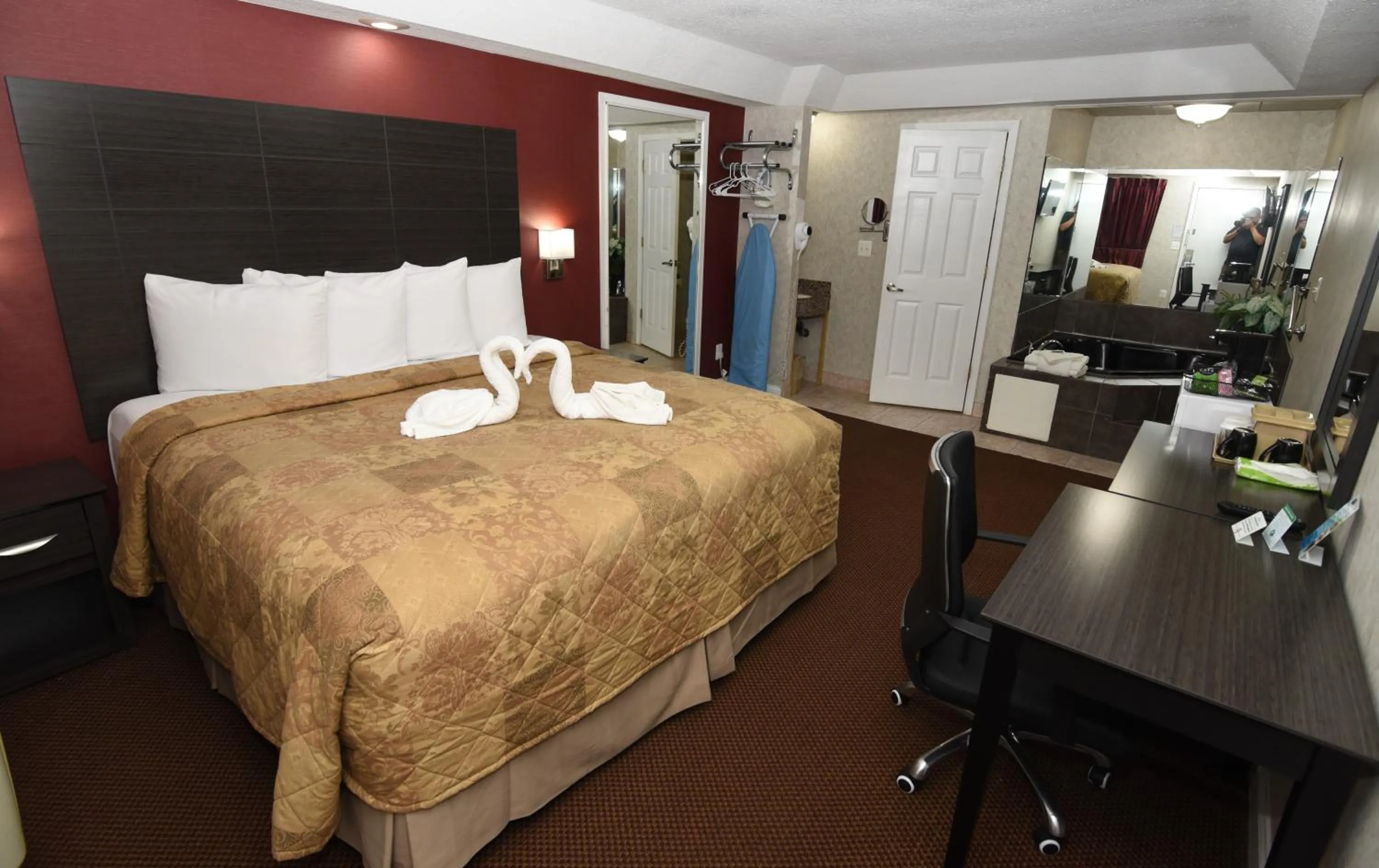 Photo of the whole room, Bed in Country View Inn & Suites Atlantic City