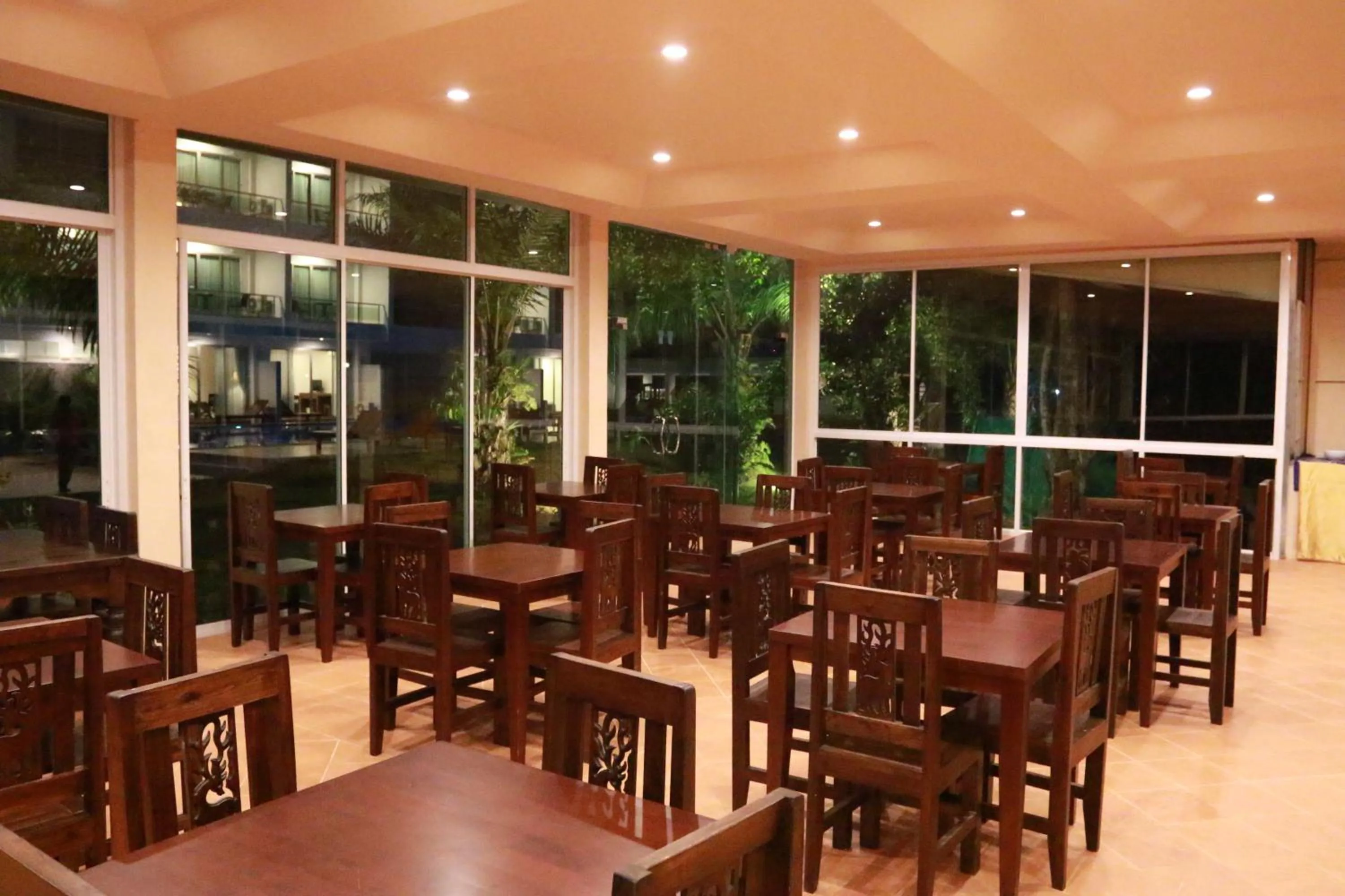 Restaurant/places to eat in The Pano Hotel & Residence