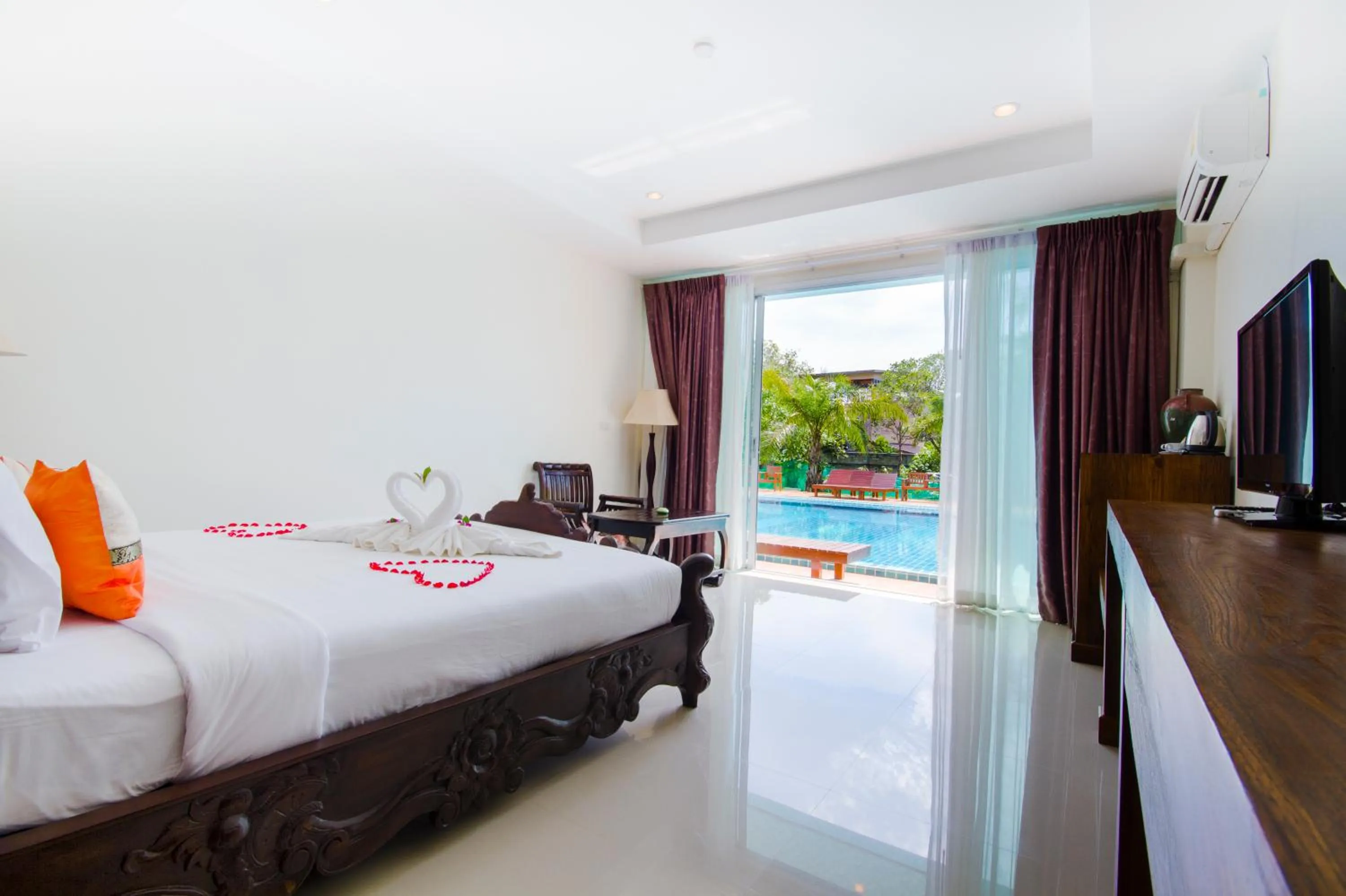 Bed in The Pano Hotel & Residence