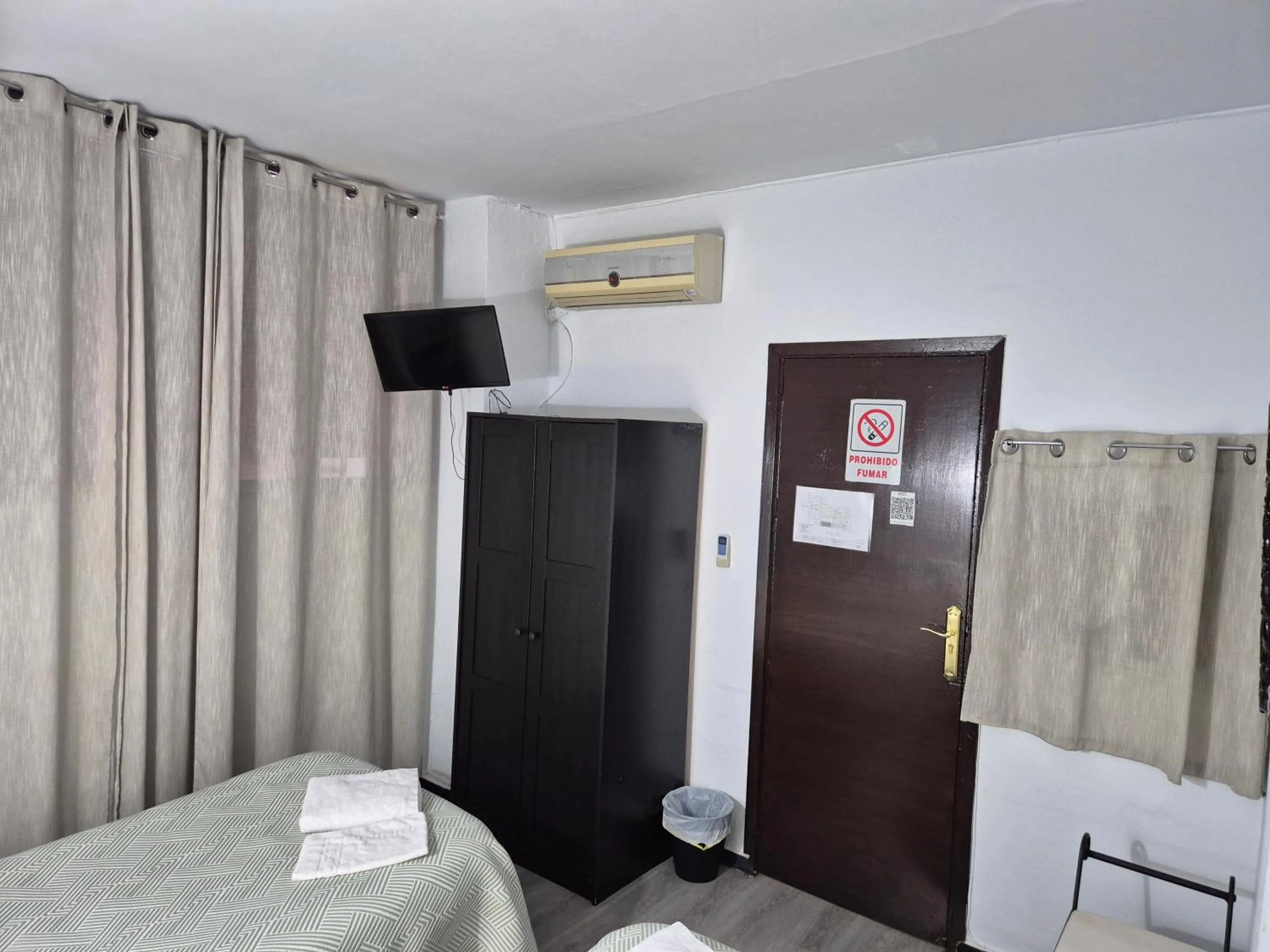 Bedroom, Bed in Pensión Javier