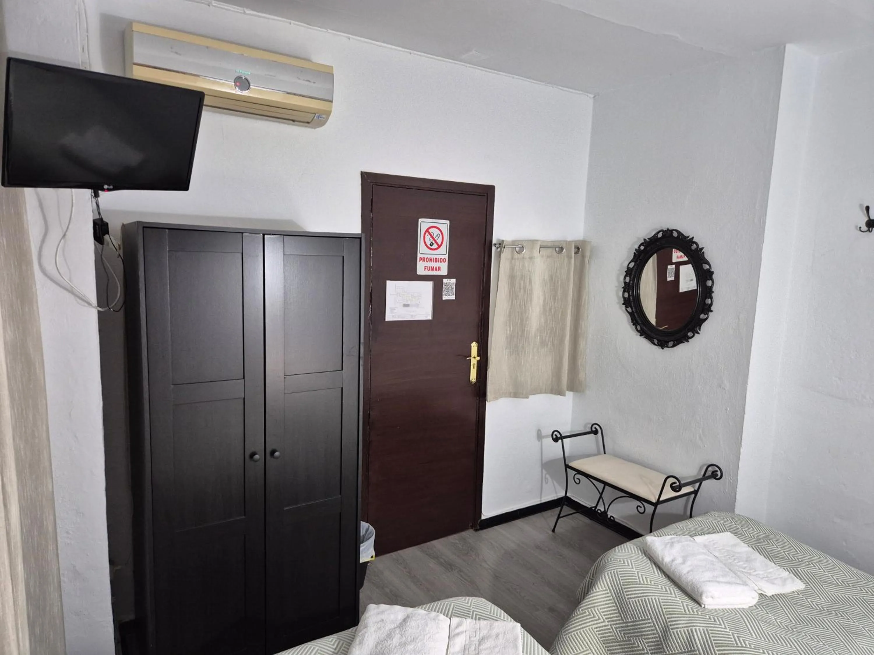 Bedroom, Bed in Pensión Javier