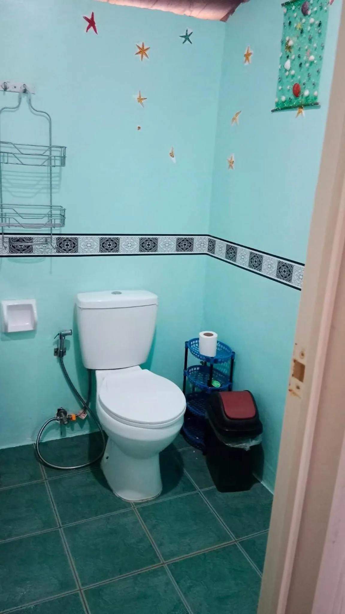 Bathroom in Titanic's Nipa Hut