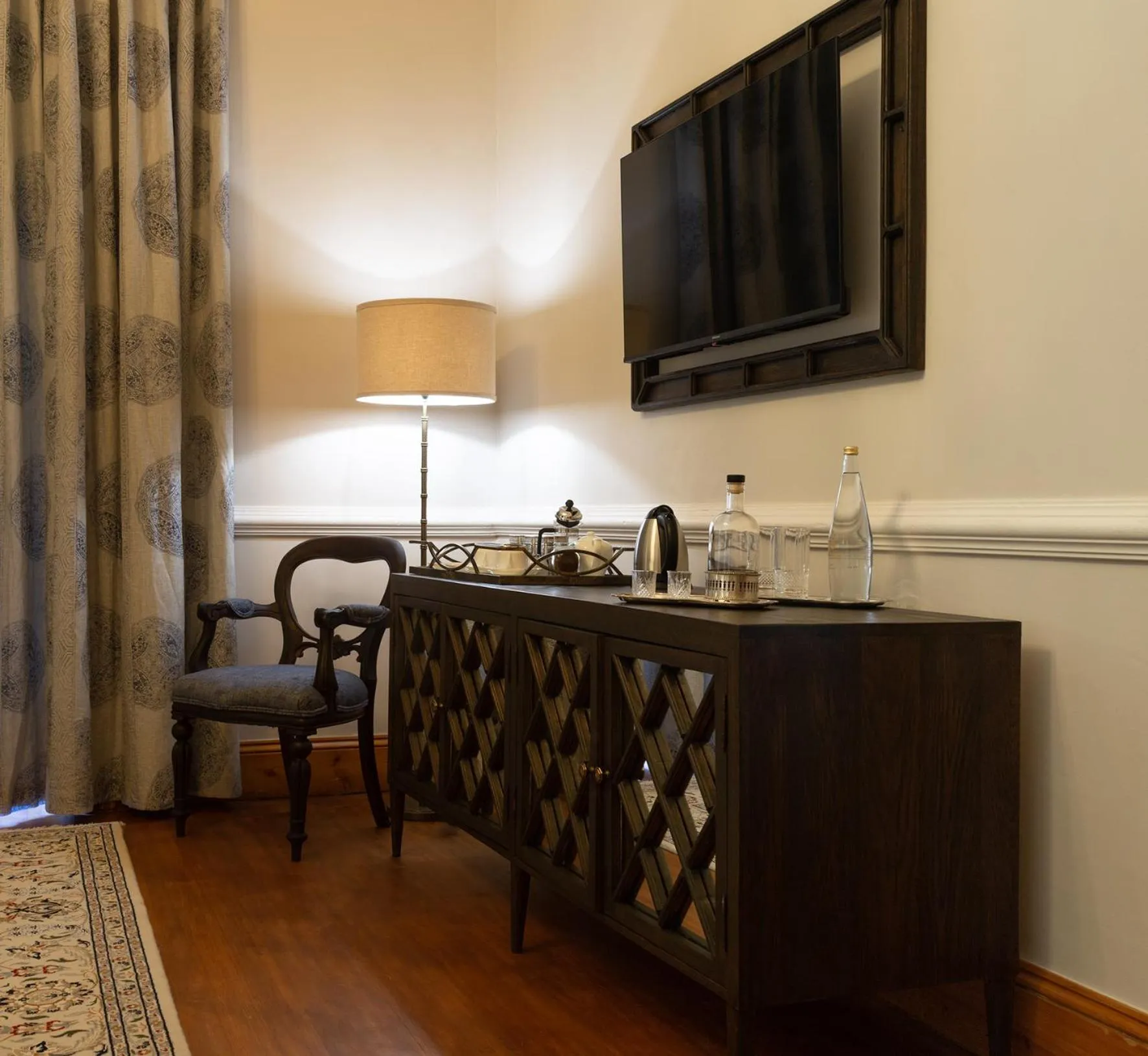 Coffee/tea facilities in Hartford House