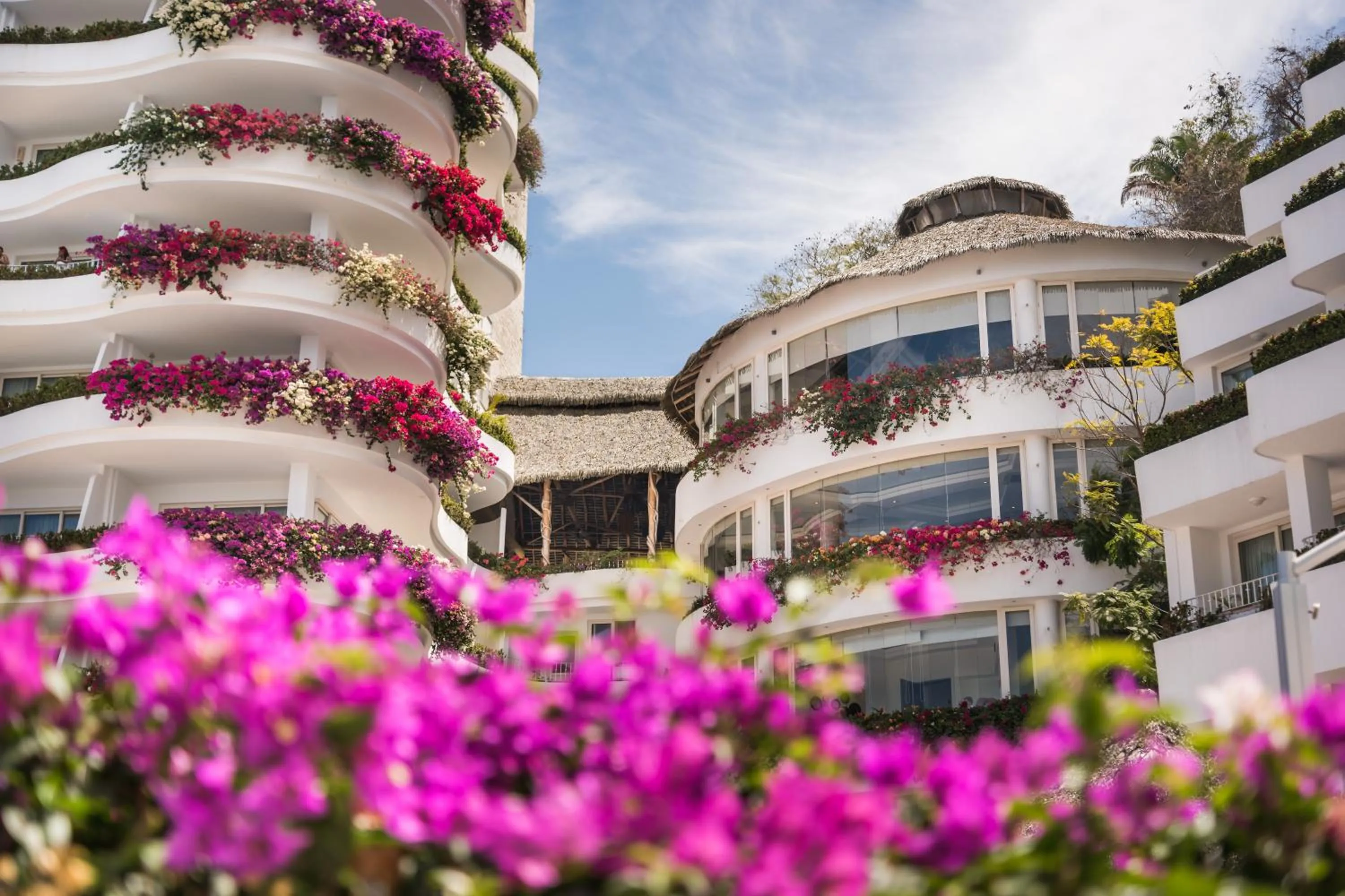 Facade/entrance in Grand Miramar All Luxury Suites & Residences