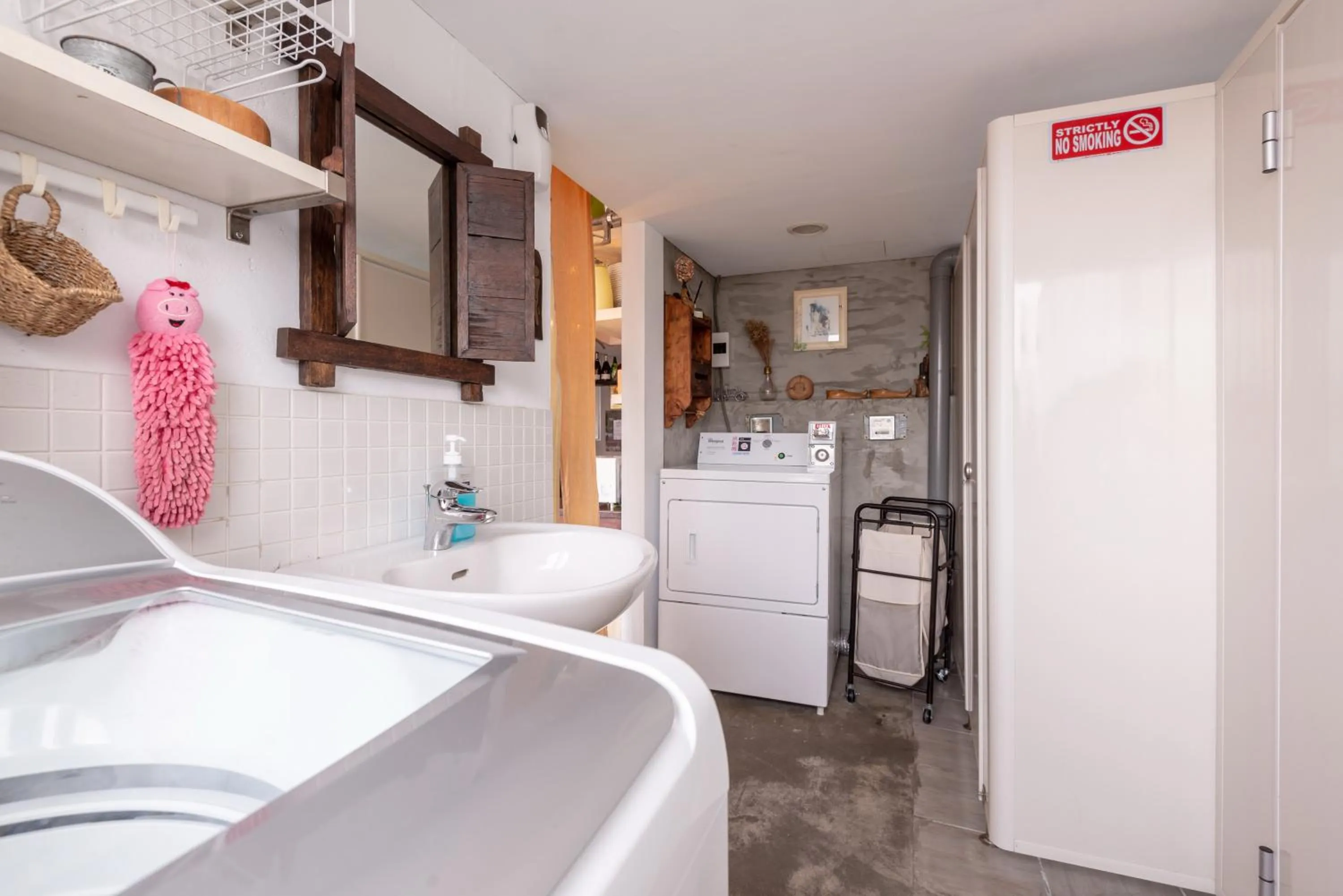 May Rooms Taipei Main Station