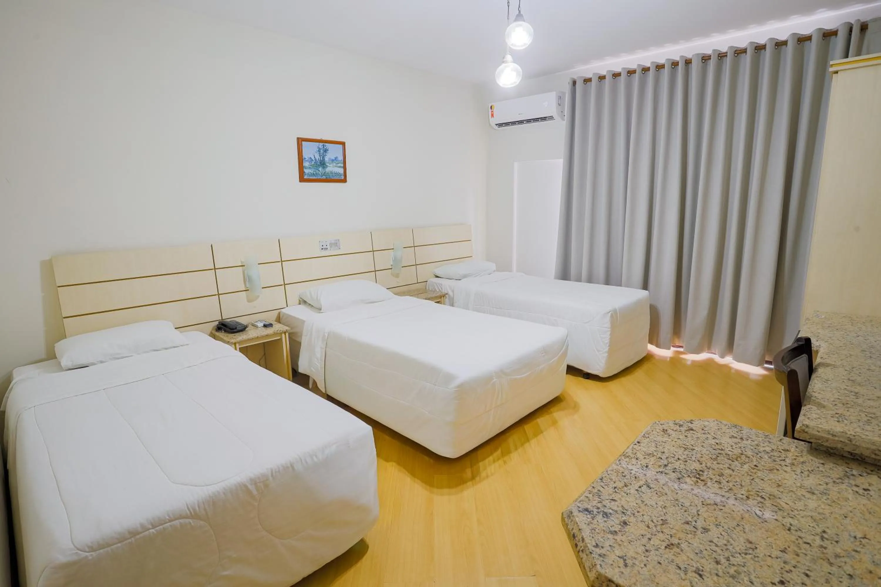 Bed in Alven Hotel by Slaviero Hotéis