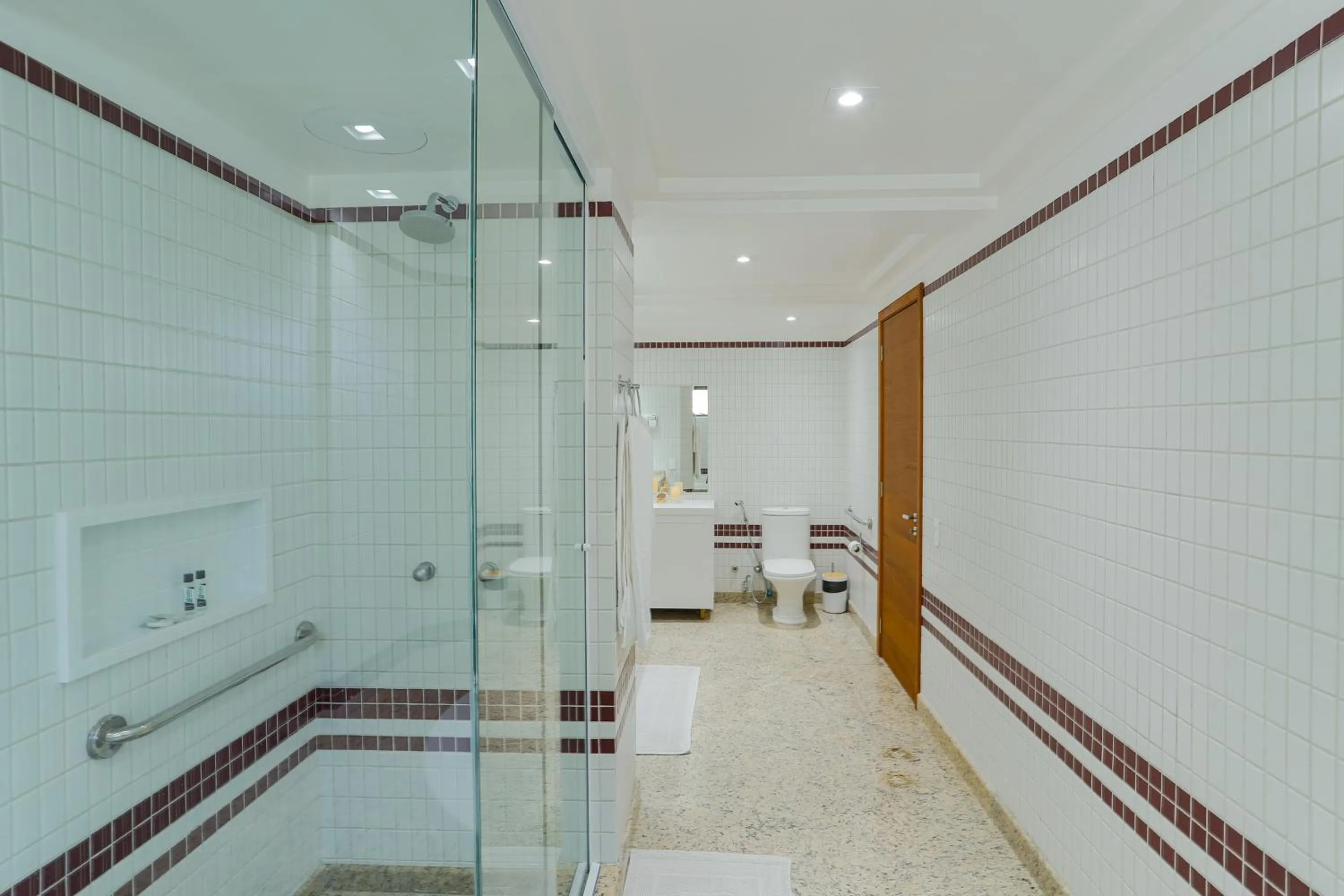 Bathroom in Alven Hotel by Slaviero Hotéis