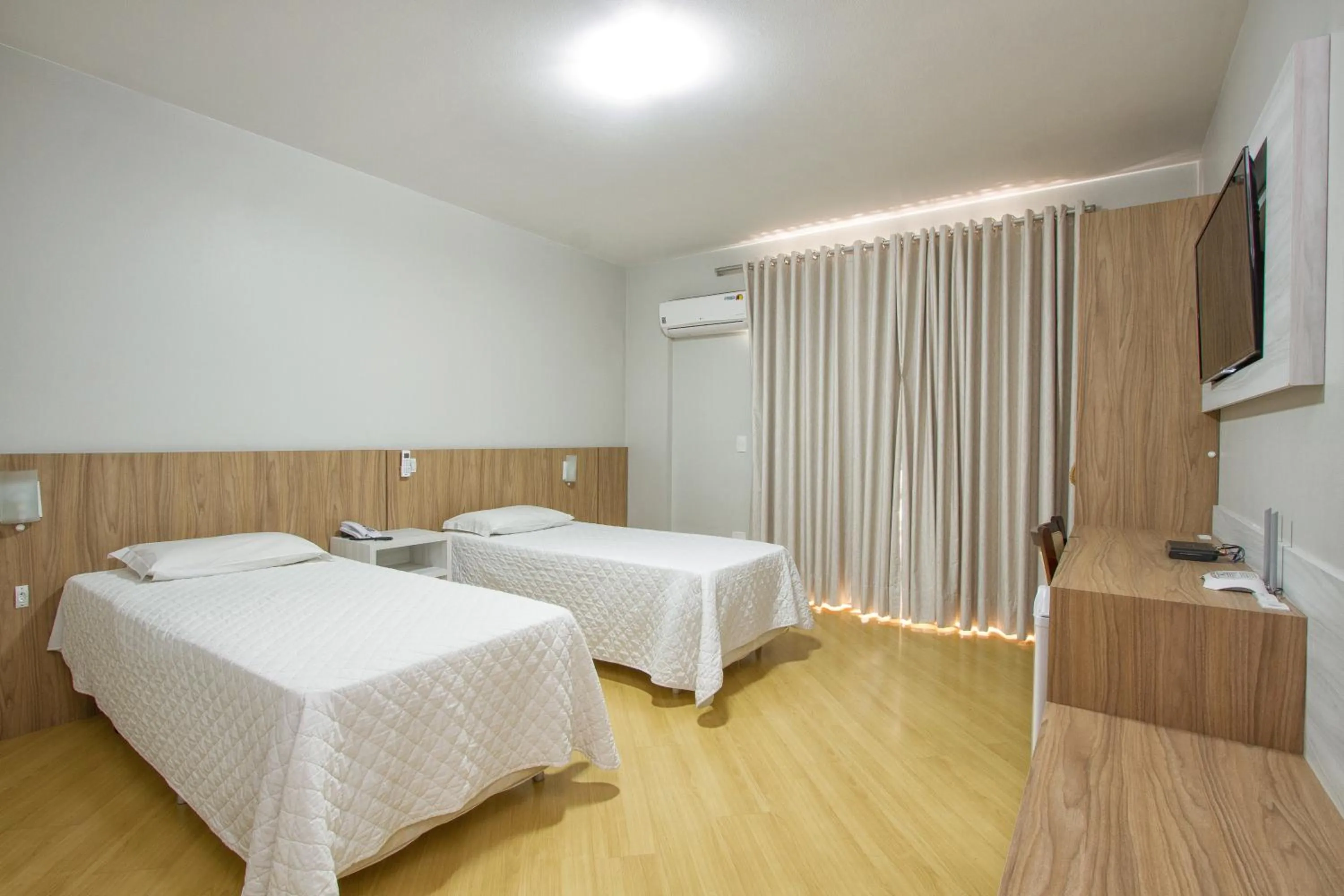 Bed in Alven Hotel by Slaviero Hotéis