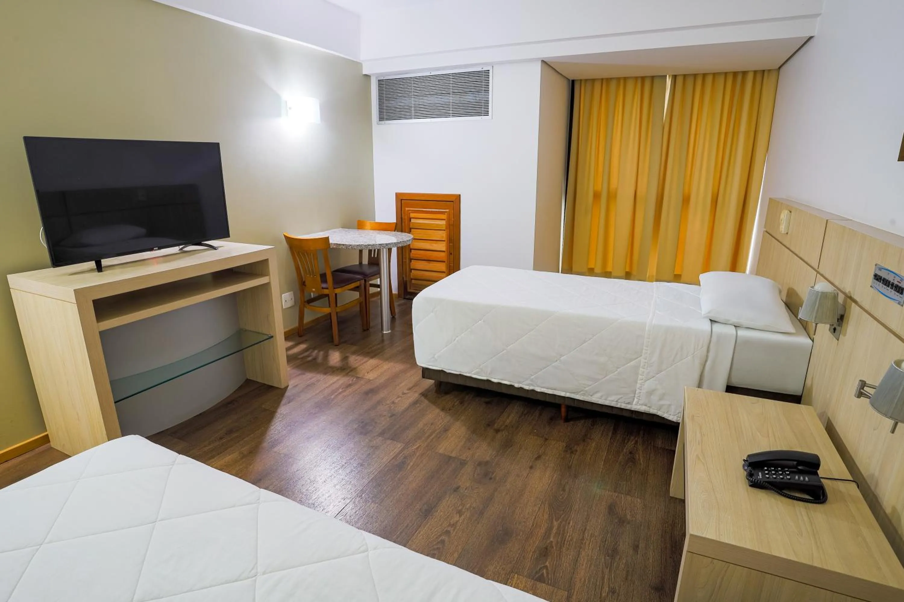 Bed in Alven Hotel by Slaviero Hotéis