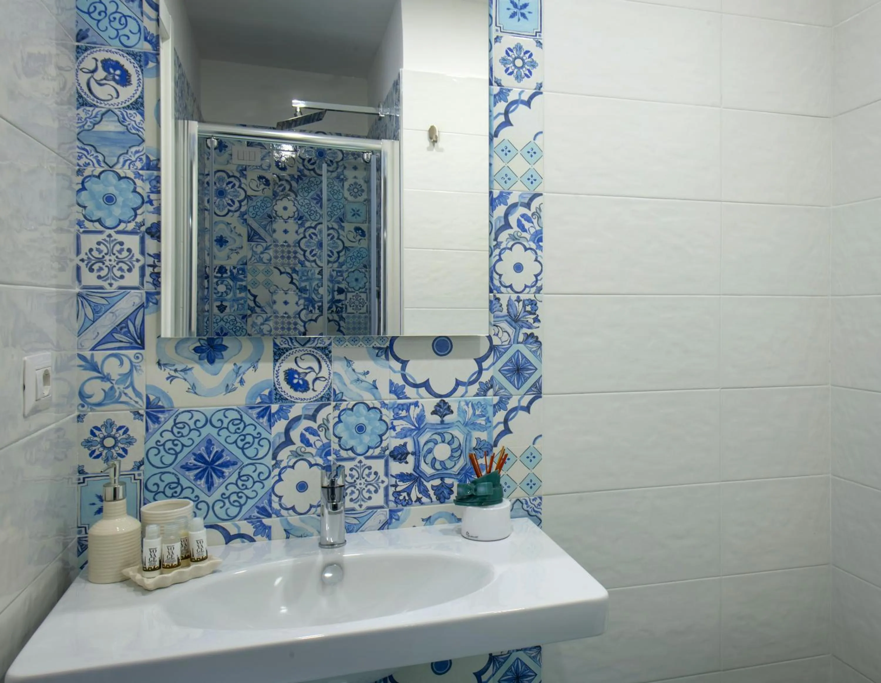 Bathroom in Regina Elena