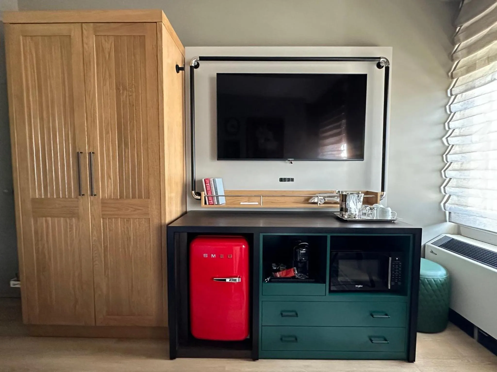 Photo of the whole room in Hotel Indigo Baton Rouge Downtown by IHG