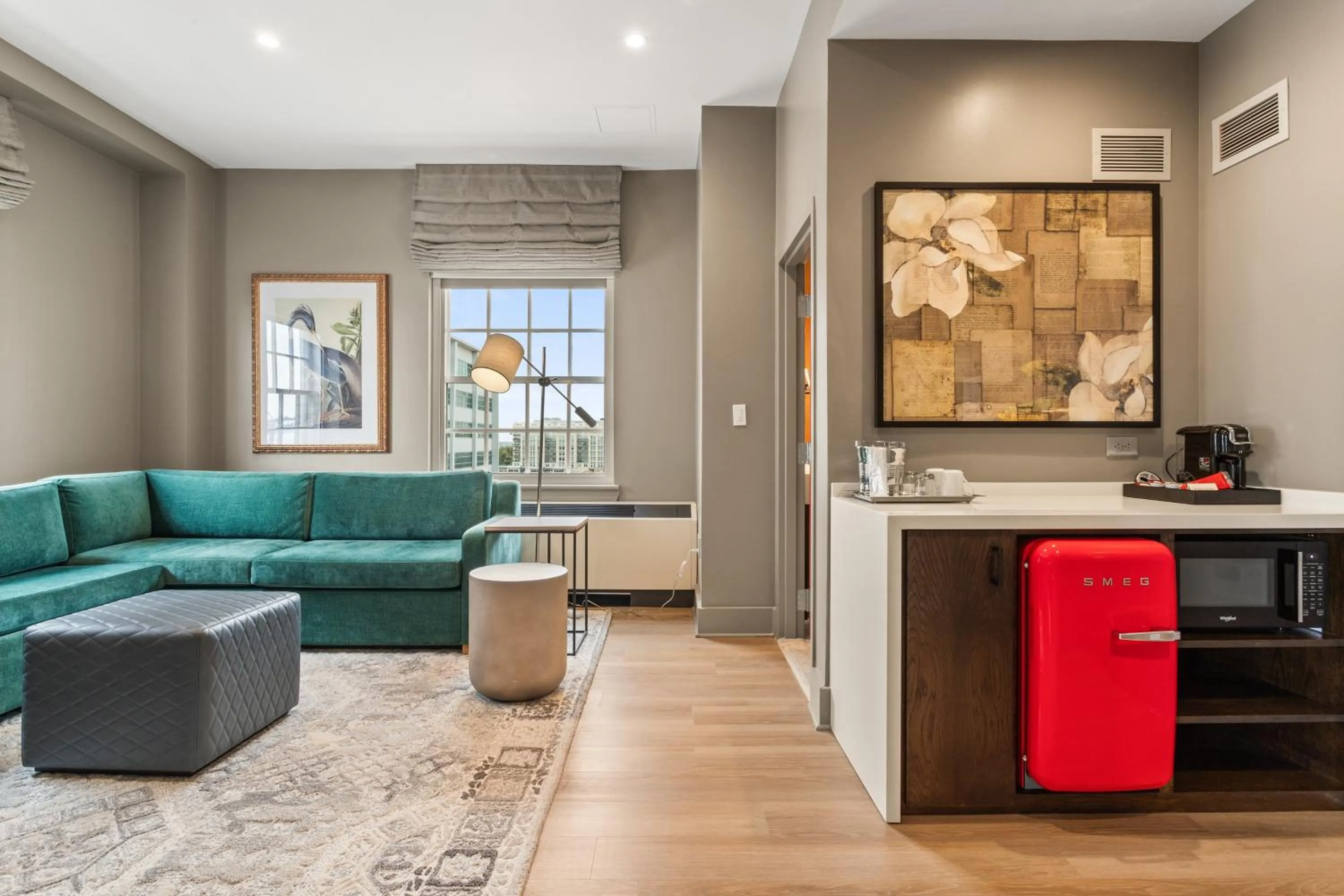 Photo of the whole room in Hotel Indigo Baton Rouge Downtown by IHG