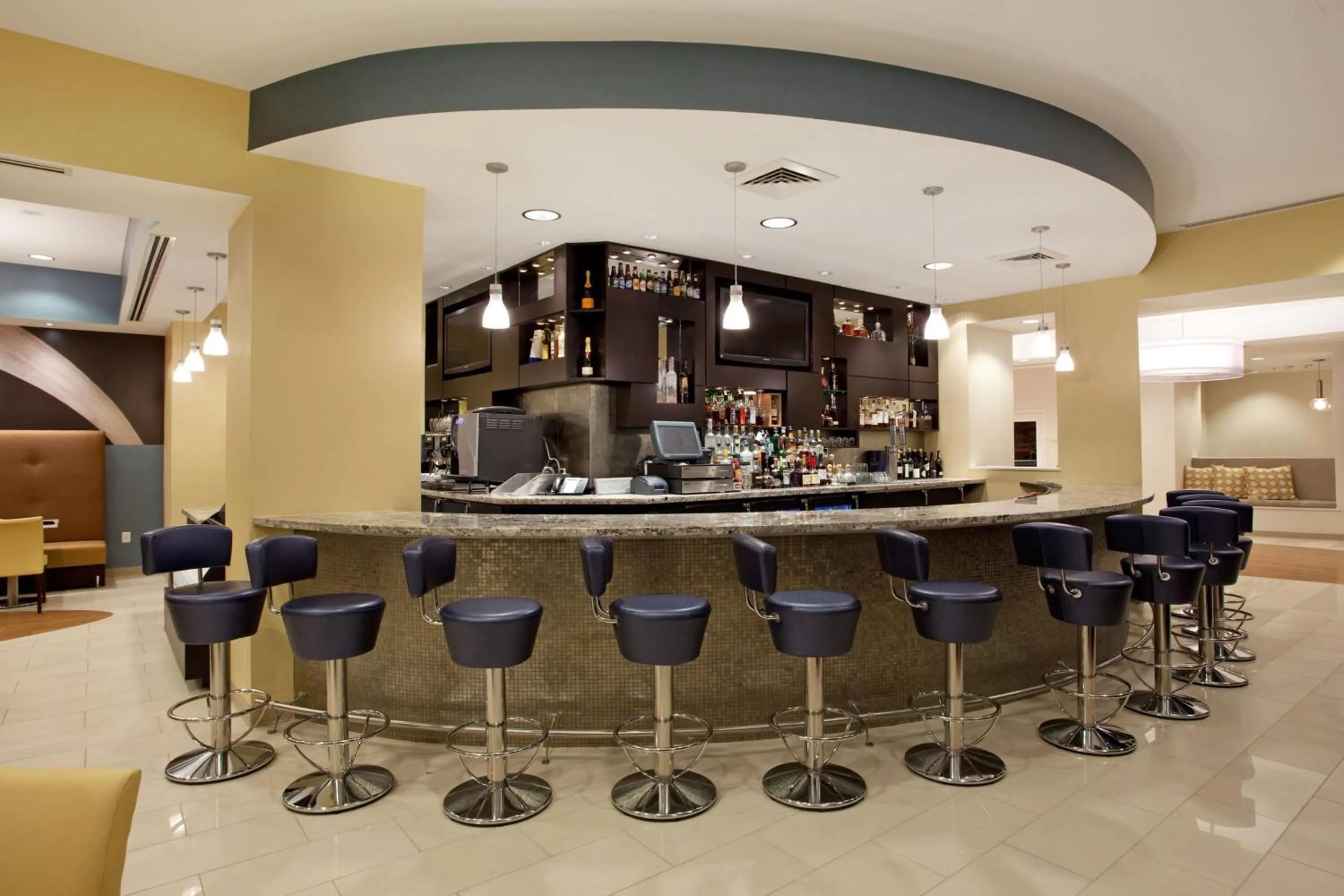 Lounge or bar in Hotel Indigo Baton Rouge Downtown by IHG