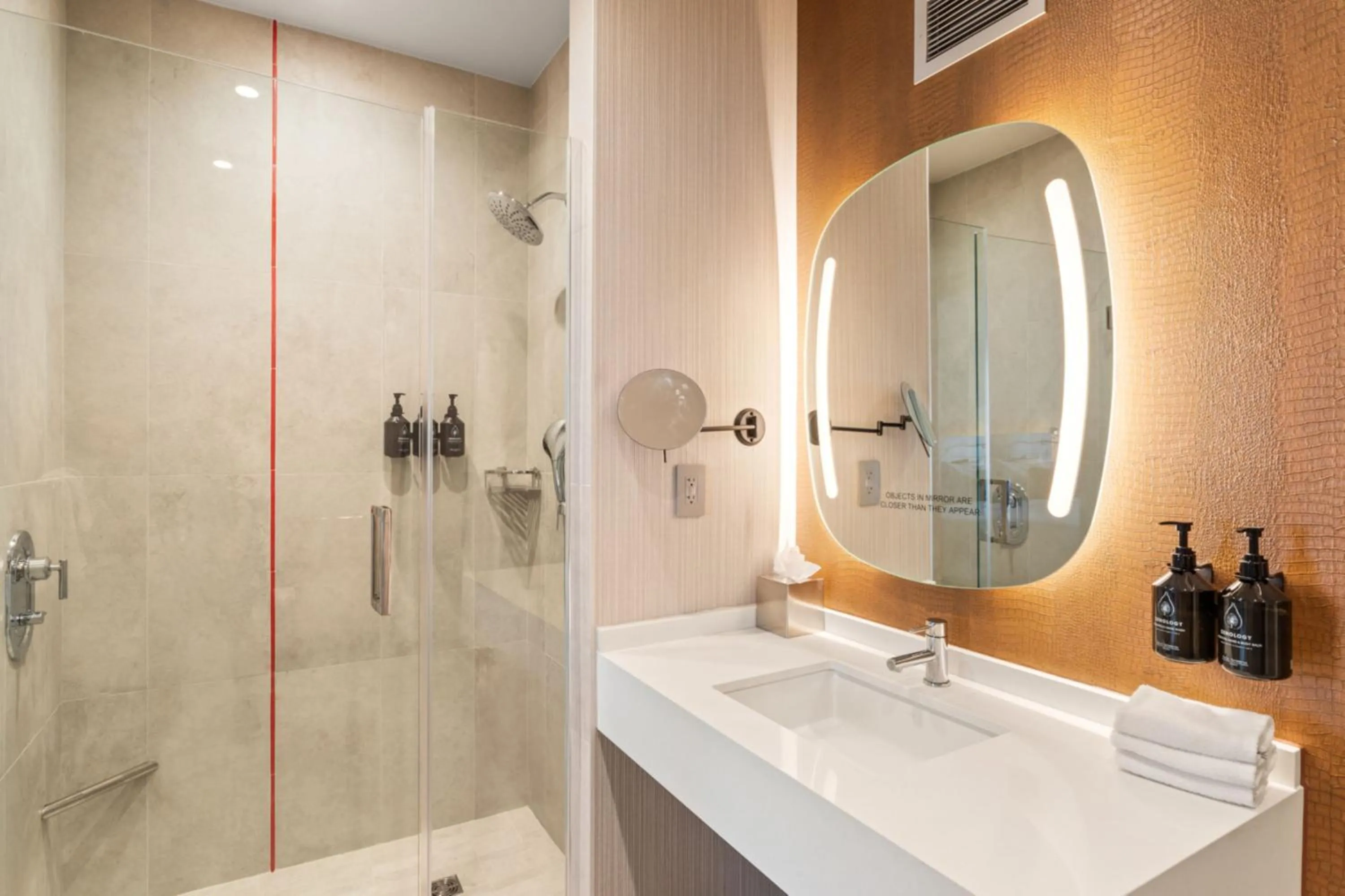 Photo of the whole room in Hotel Indigo Baton Rouge Downtown by IHG