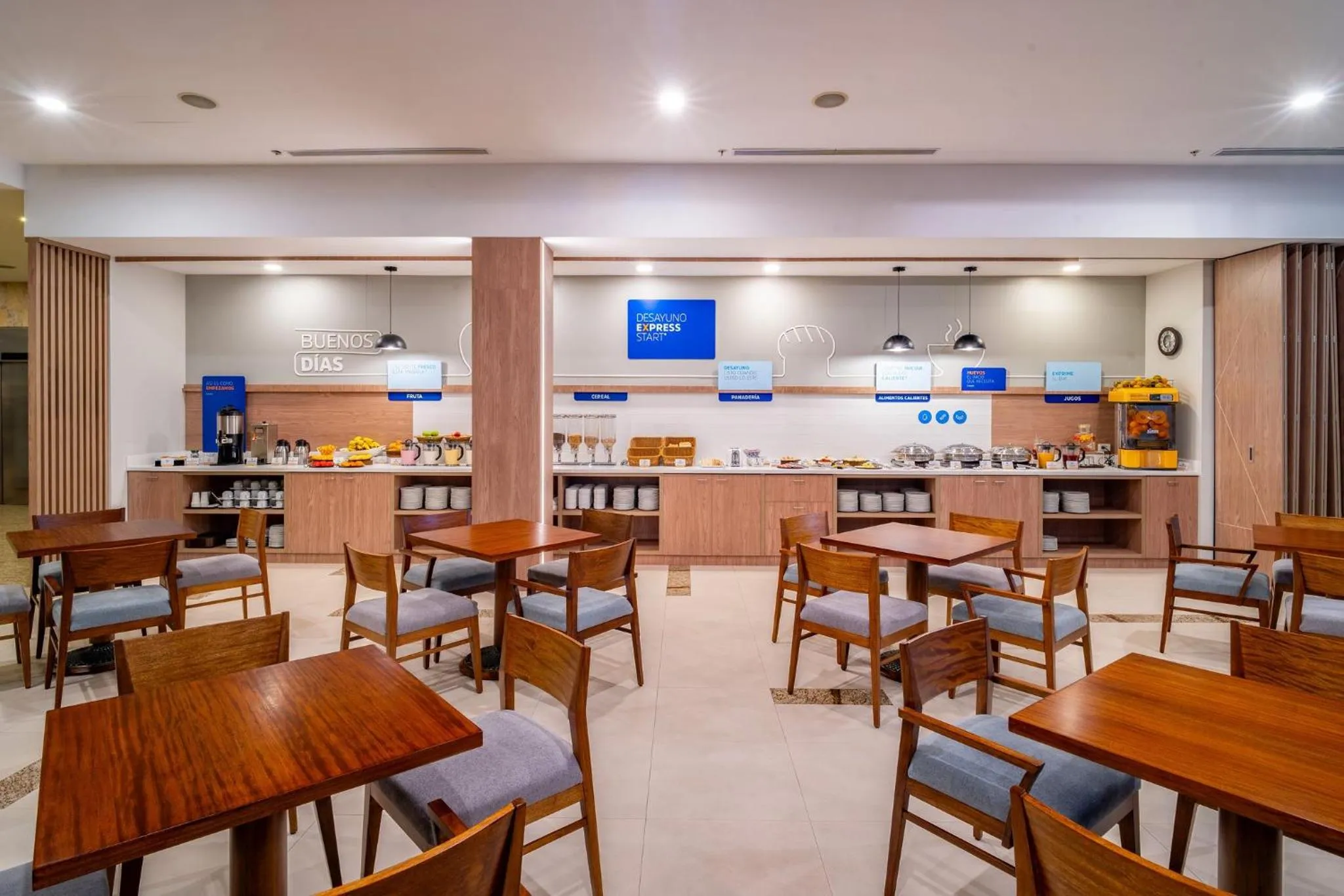 Breakfast in Holiday Inn Express Quito by IHG