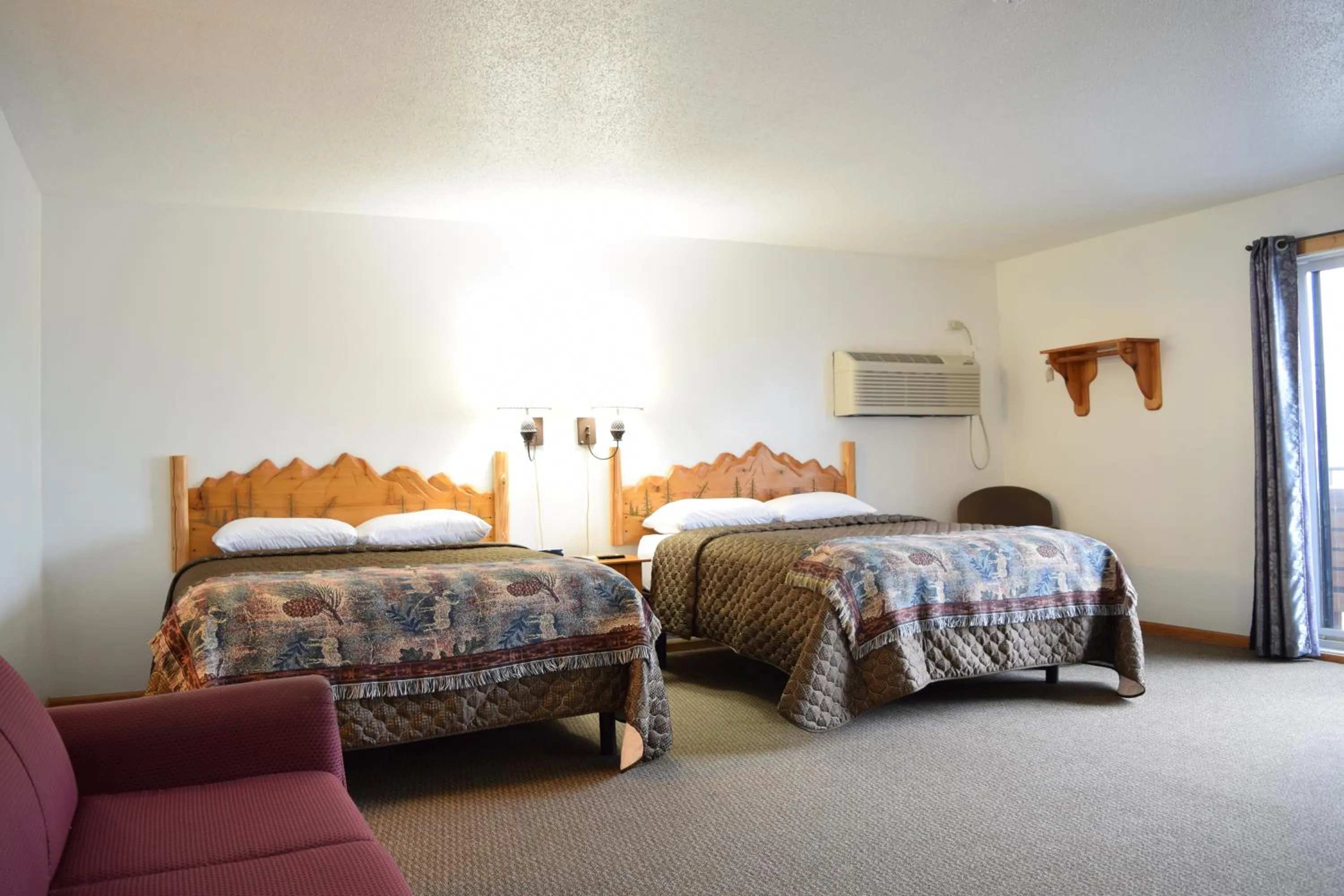 Bed in The Otter Lodge