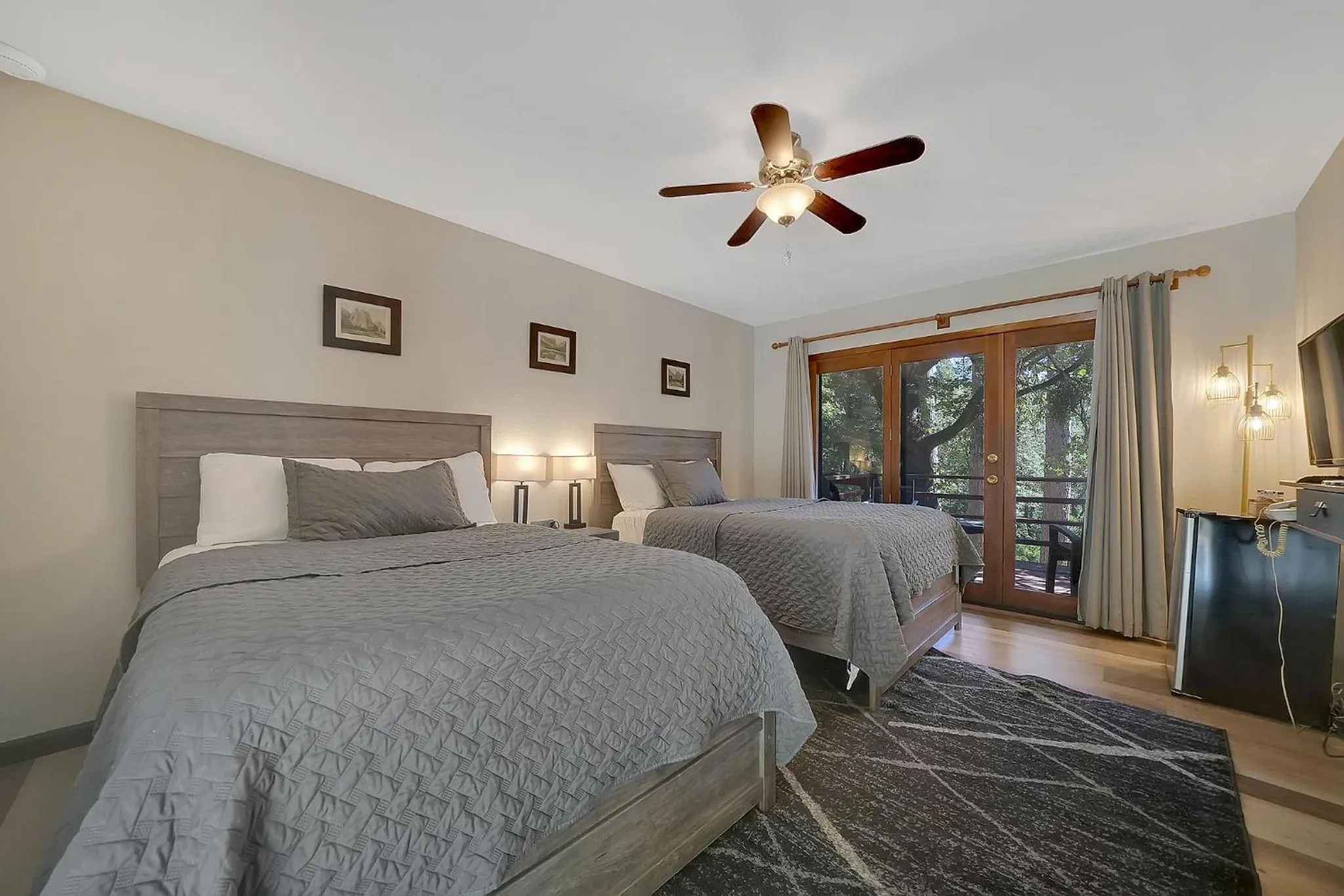 Bed in Narrow Gauge Inn