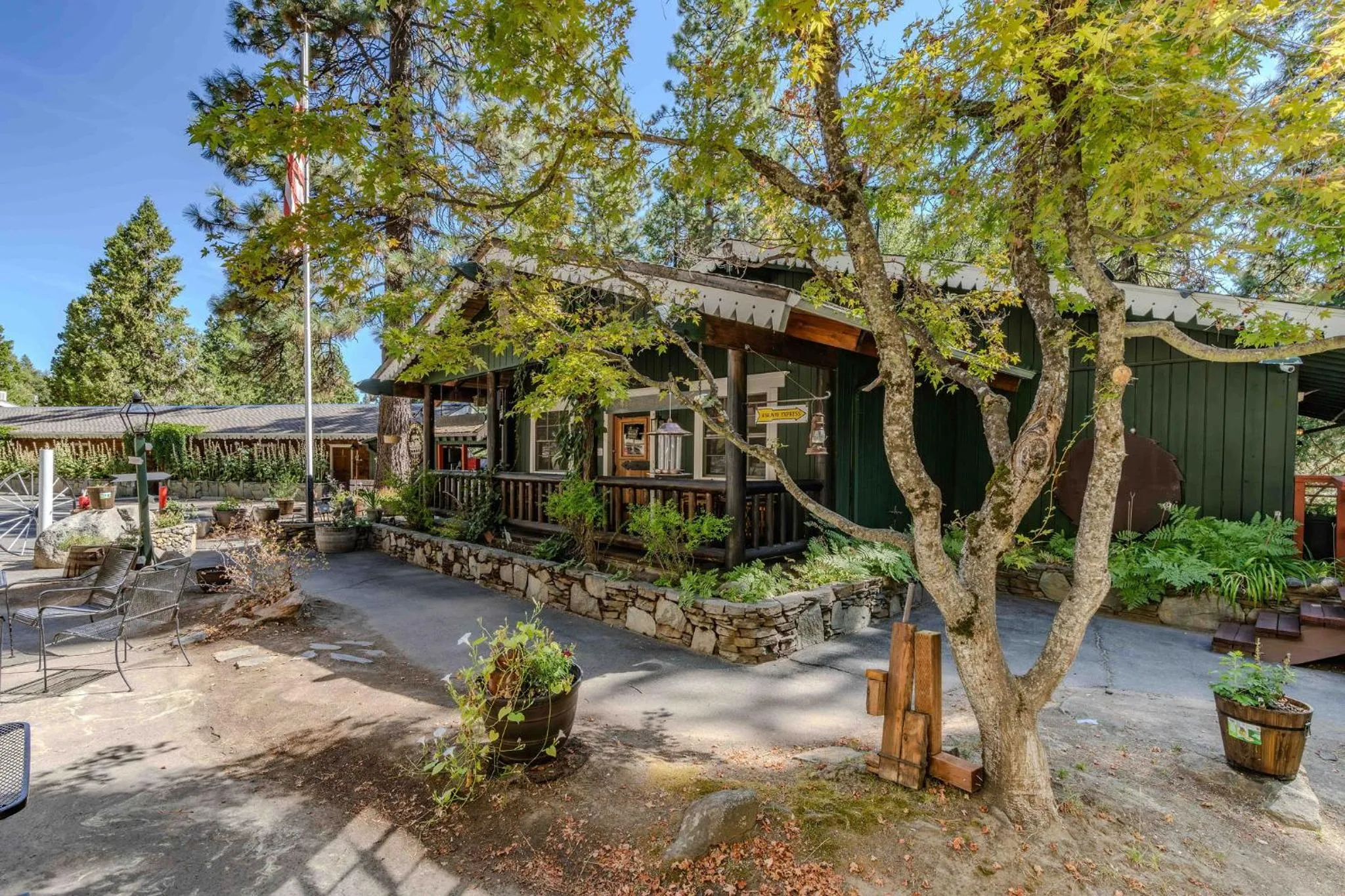 Property building in Narrow Gauge Inn