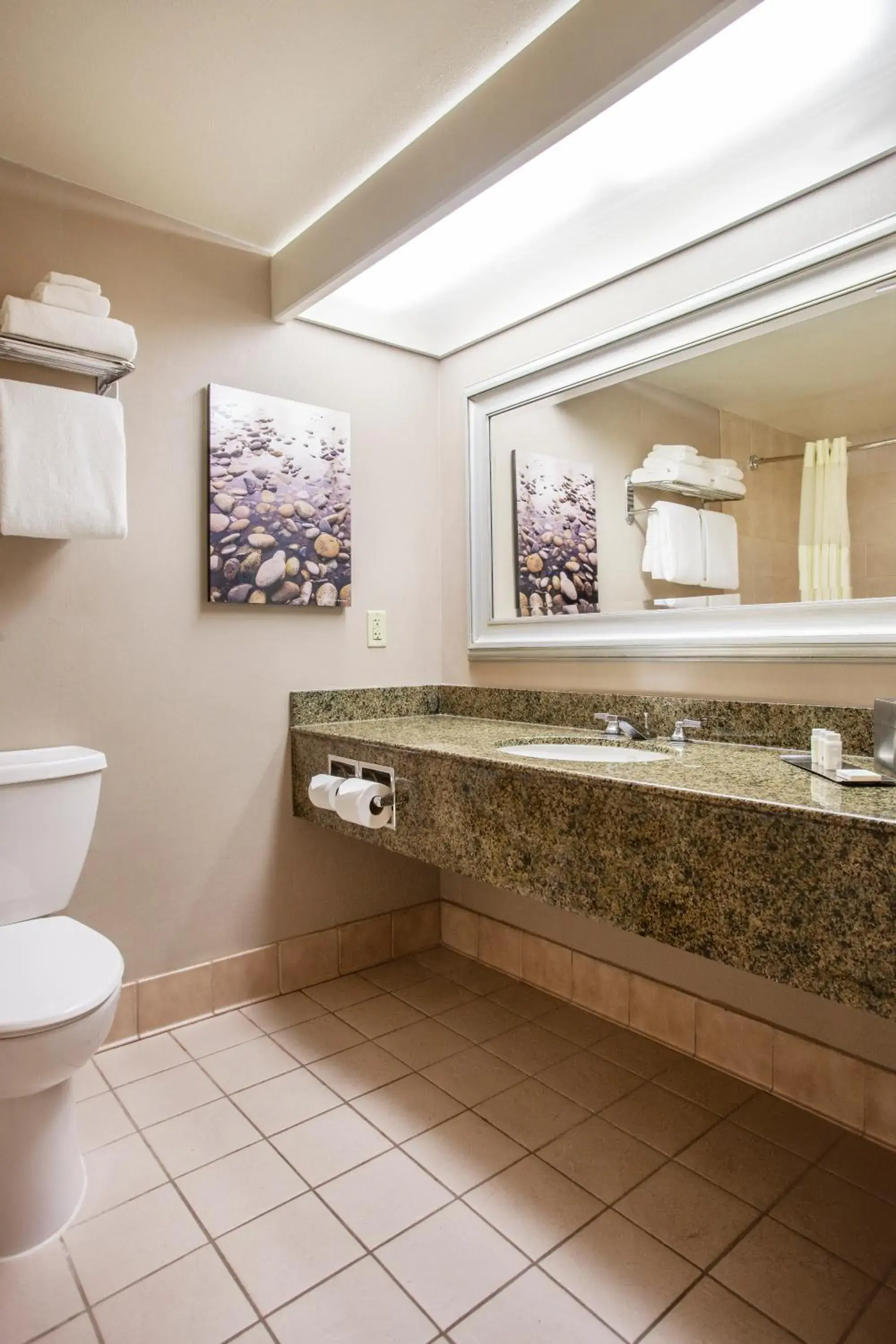 King Room - Disability Access in Riverside Hotel, BW Premier Collection King Room - Disability Access in Riverside Hotel, BW Premier Collection