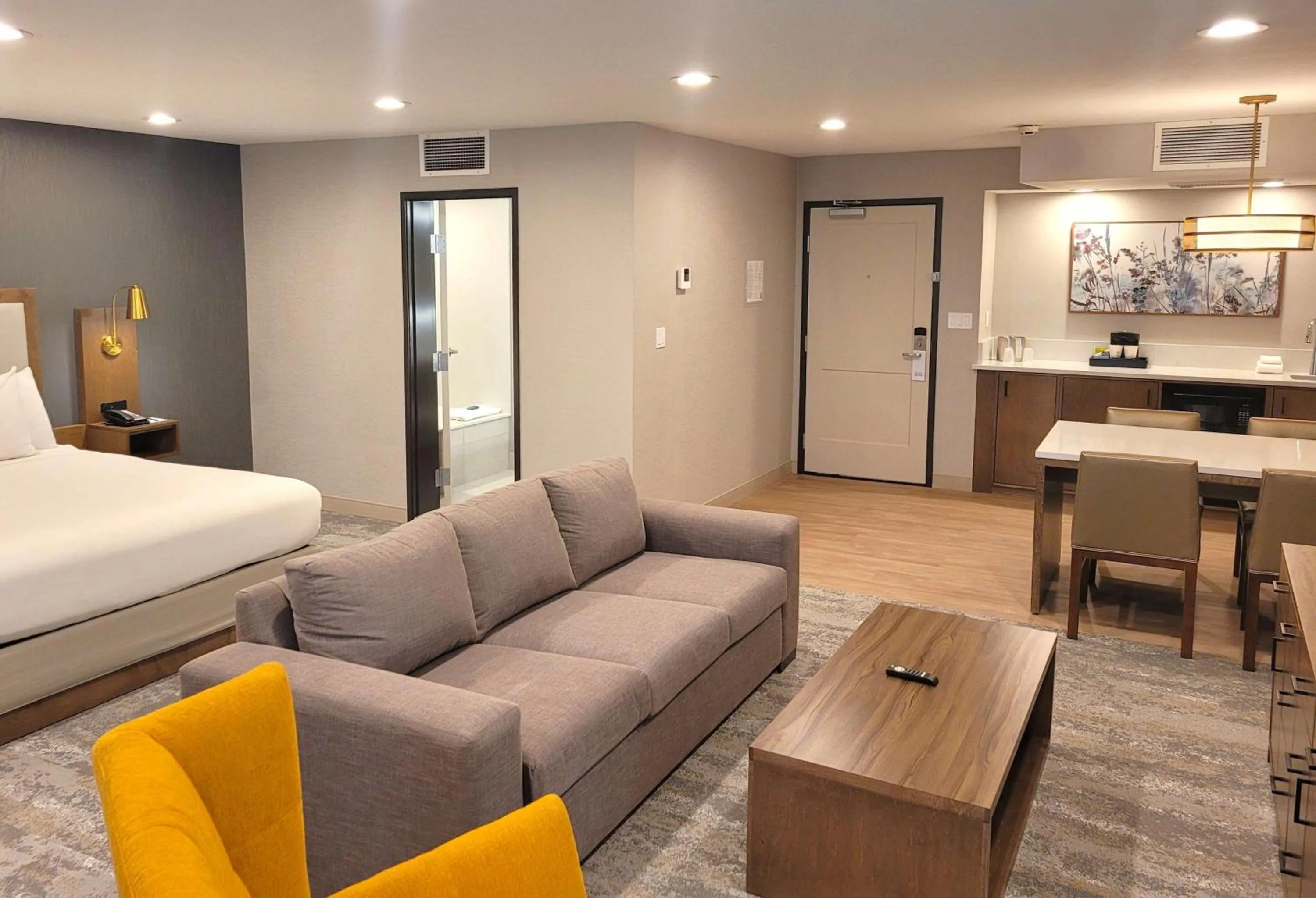 Living room in Riverside Hotel, BW Premier Collection