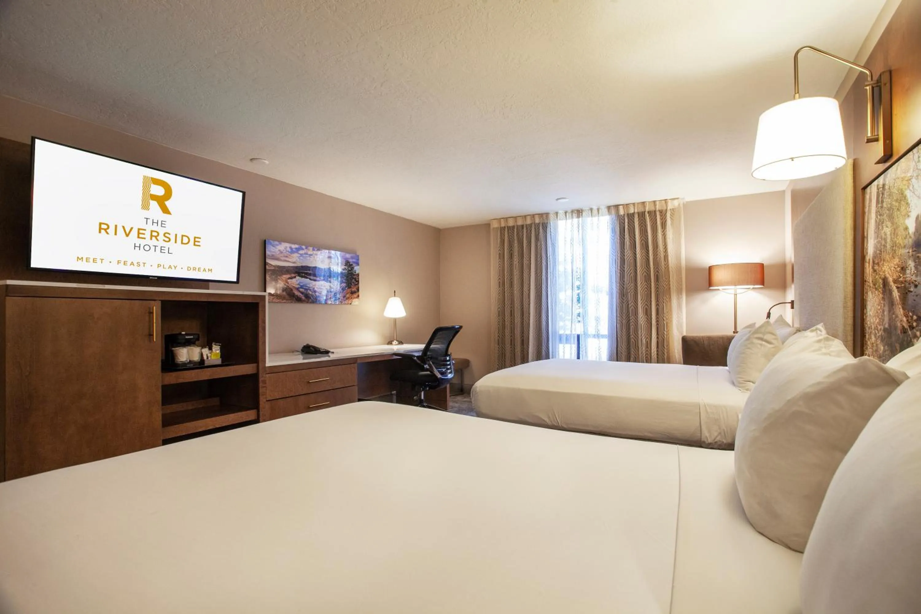 Bed in Riverside Hotel, BW Premier Collection