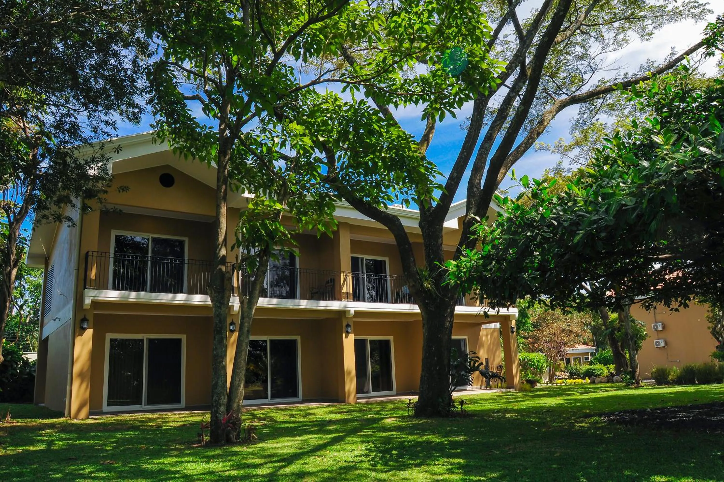 Patio in Hotel Robledal