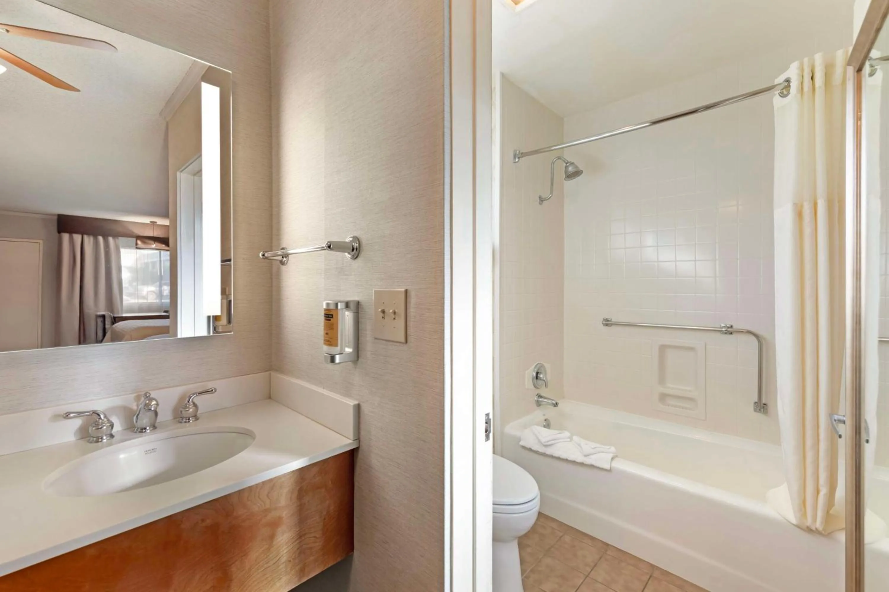 Bathroom in Best Western Plus Black Oak