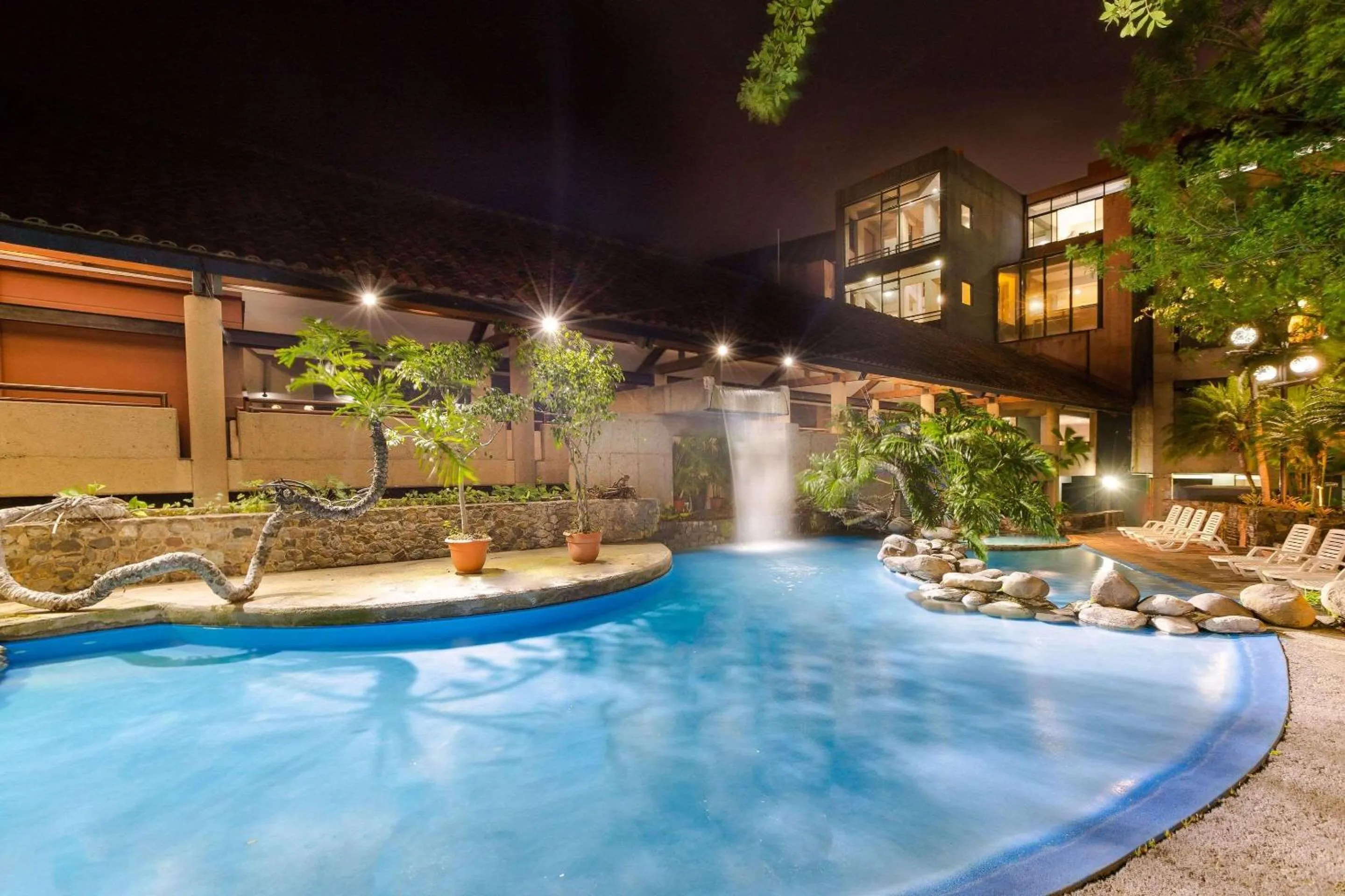 Swimming pool in Radisson San Jose-Costa Rica