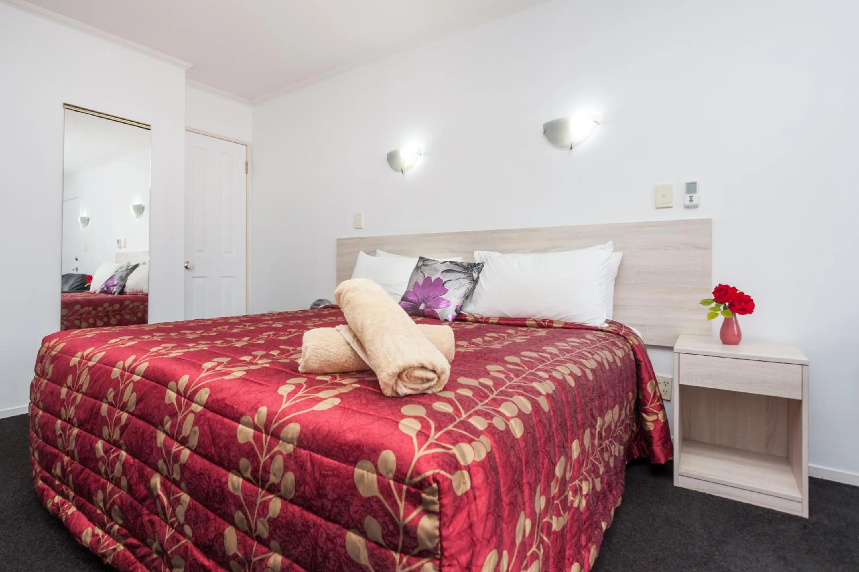 Bed in Rose Court Motel