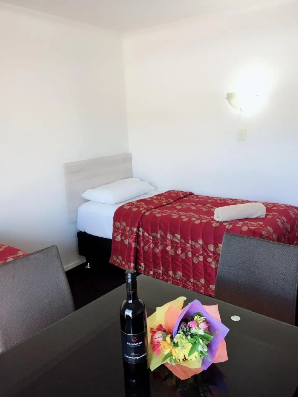 Bed in Rose Court Motel