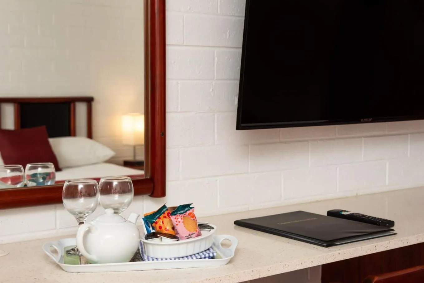 Bedroom in Pigeon House Motor Inn