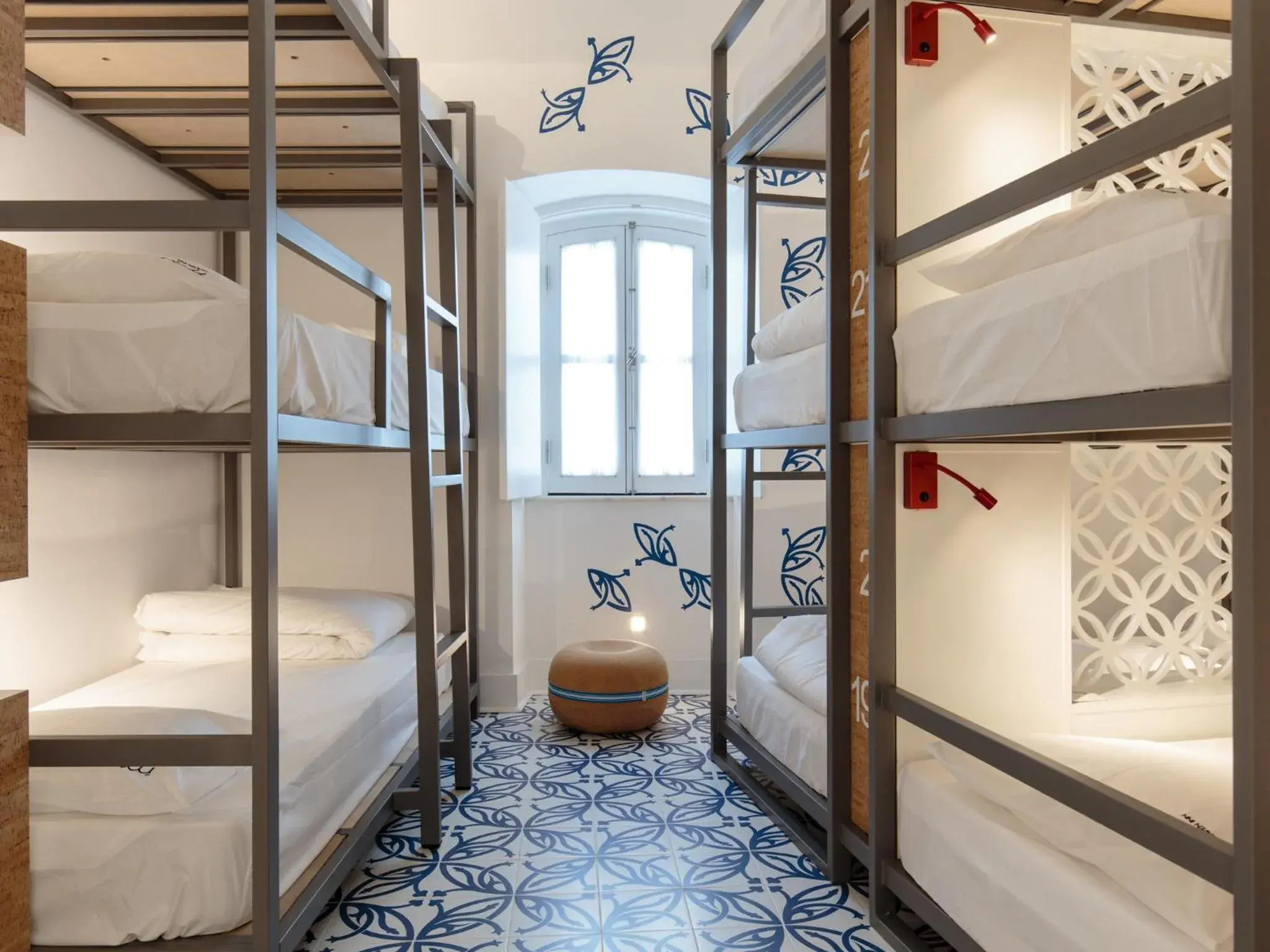 Bed in 12-Bed Female Dormitory Room in Heaven Inn Suites & Terrace Bed in 12-Bed Female Dormitory Room in Heaven Inn Suites & Terrace