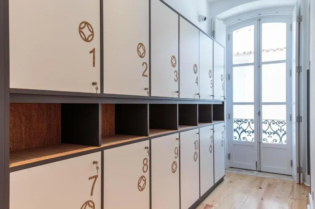 Bed in 12-Bed Male Dormitory Room in Heaven Inn Suites & Terrace Bed in 12-Bed Male Dormitory Room in Heaven Inn Suites & Terrace