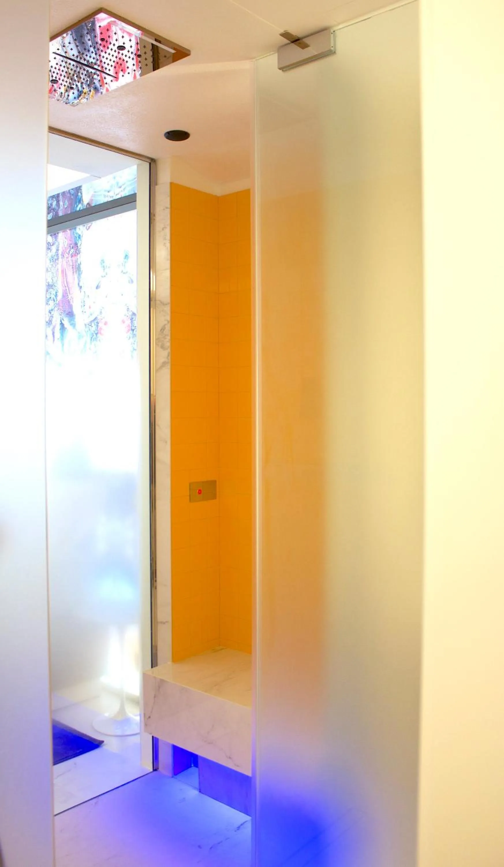 Shower in Ghibli Hotel