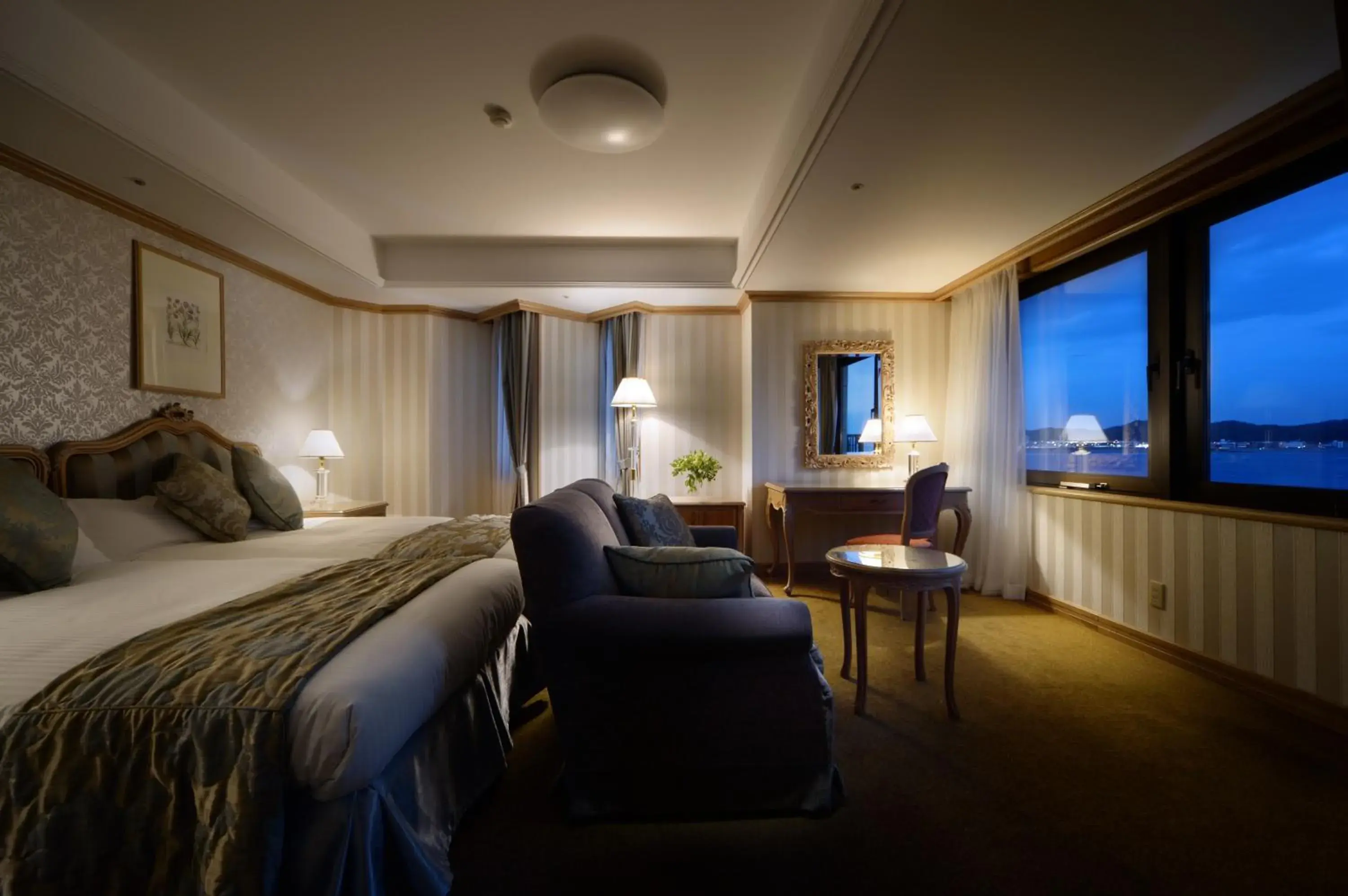 Twin Room with Ocean View in Kamakura Park Hotel Twin Room with Ocean View in Kamakura Park Hotel