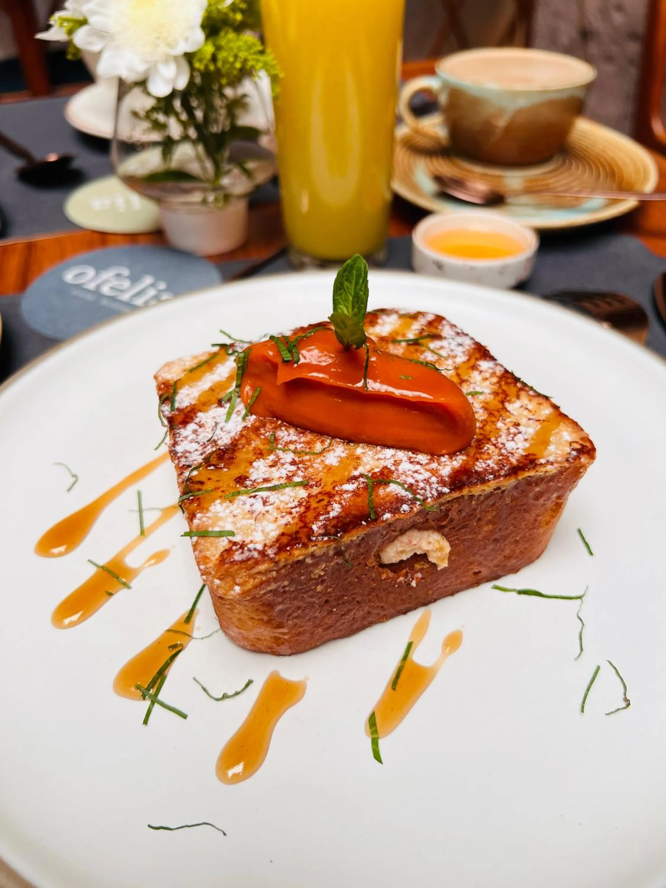 Breakfast in Hotel Herencia By Hosting House