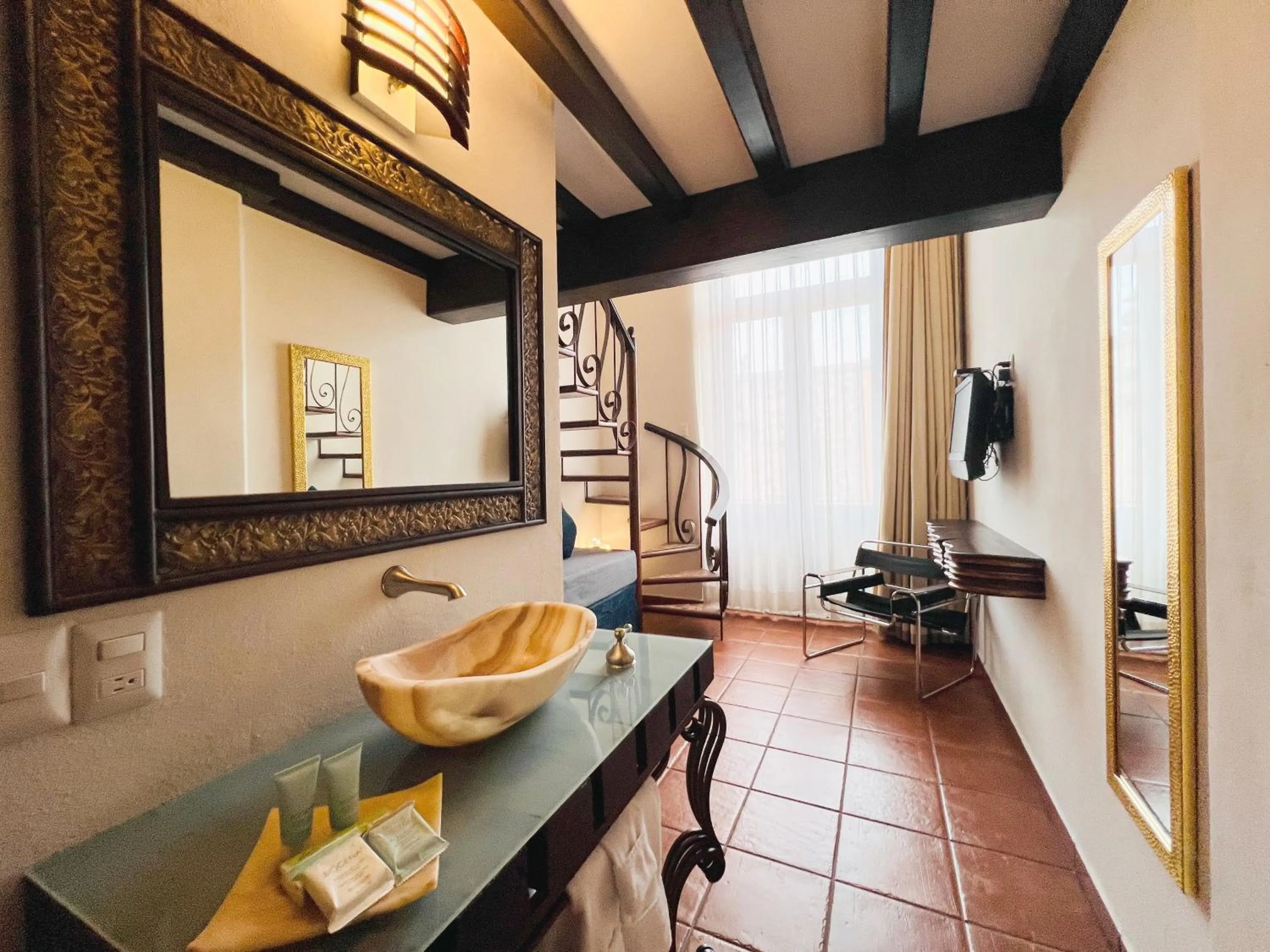 Bathroom in Hotel Herencia By Hosting House