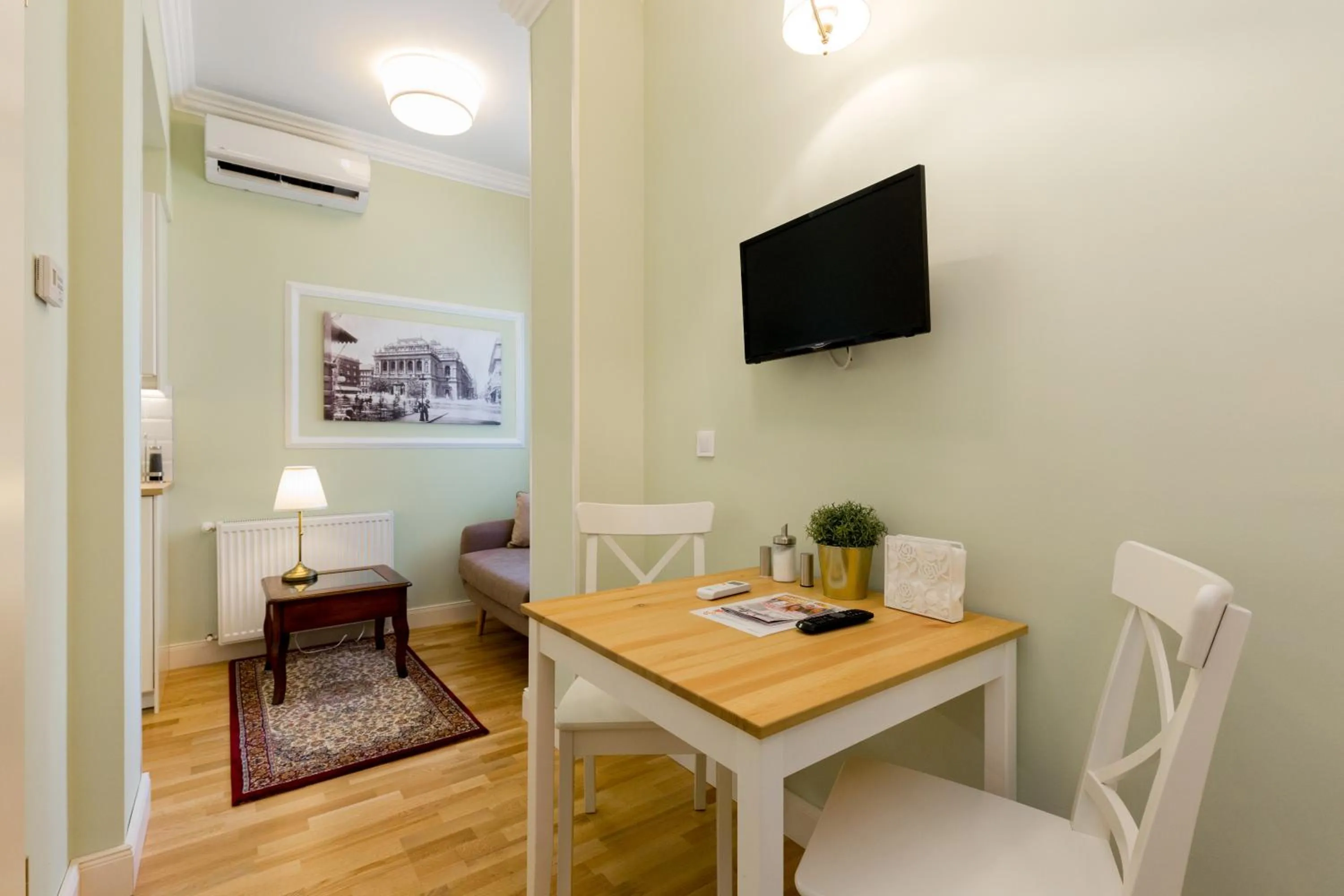 Living room in Roland Apartments