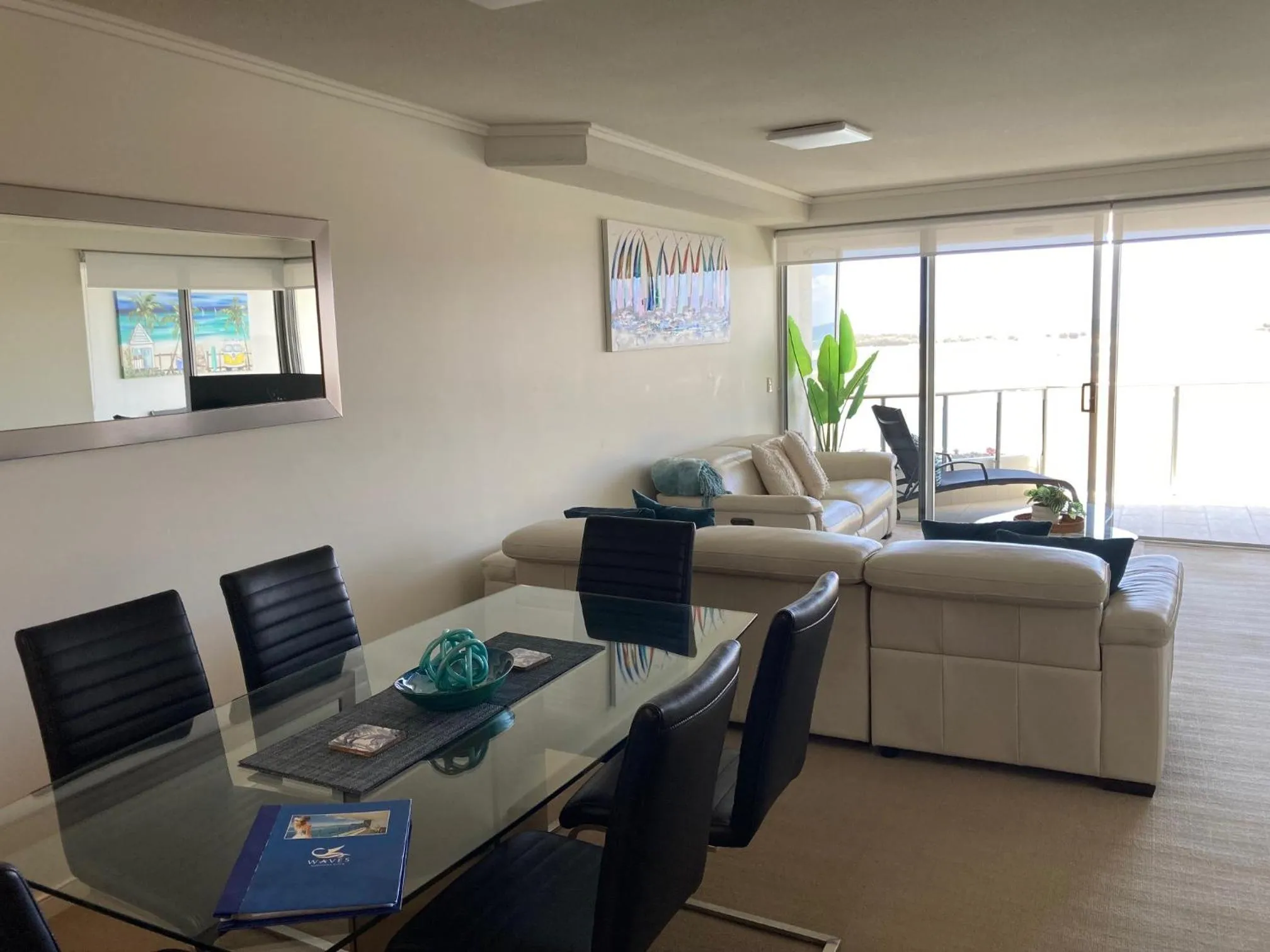 Living room in Waves Maroochy River
