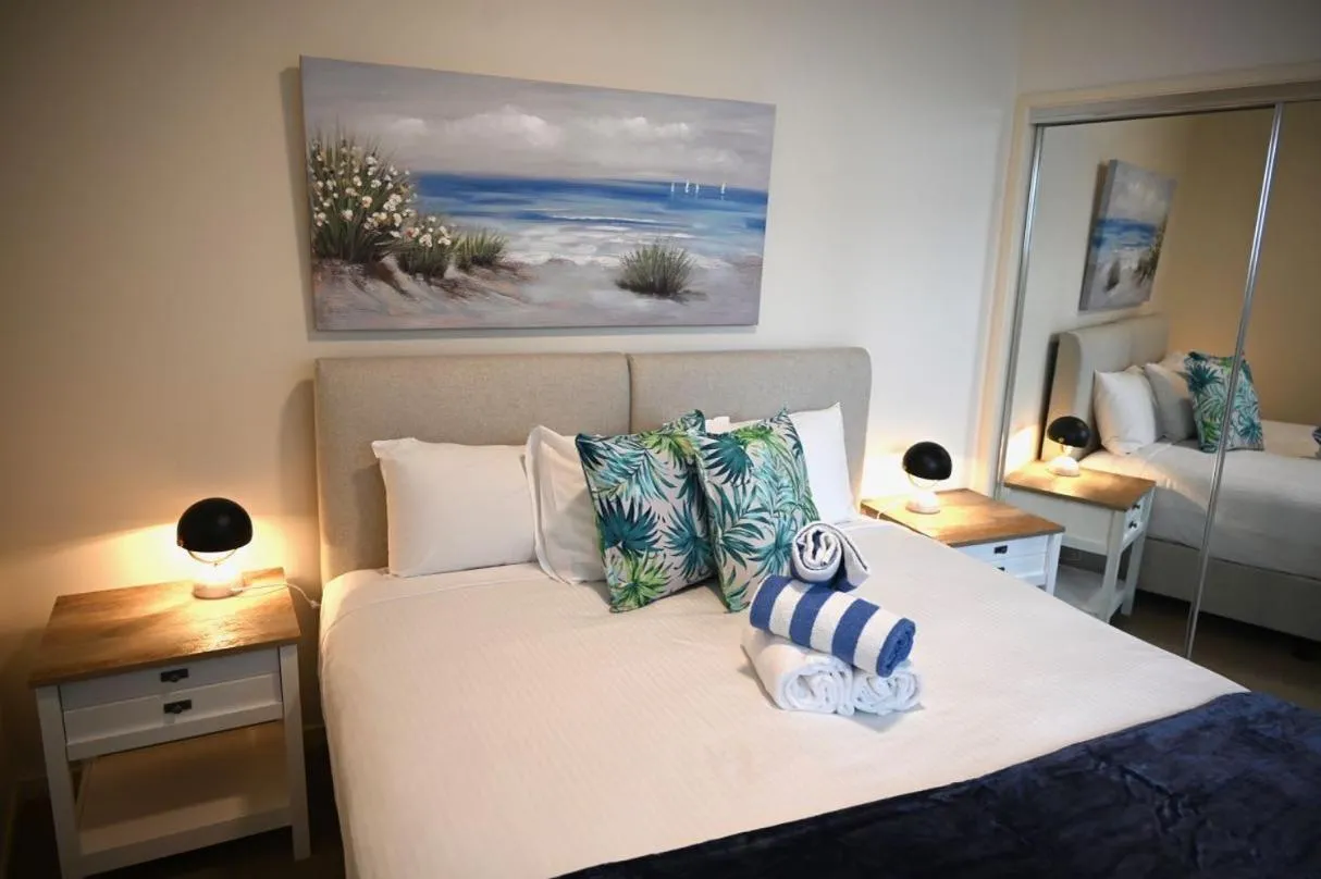 Bed in Waves Maroochy River