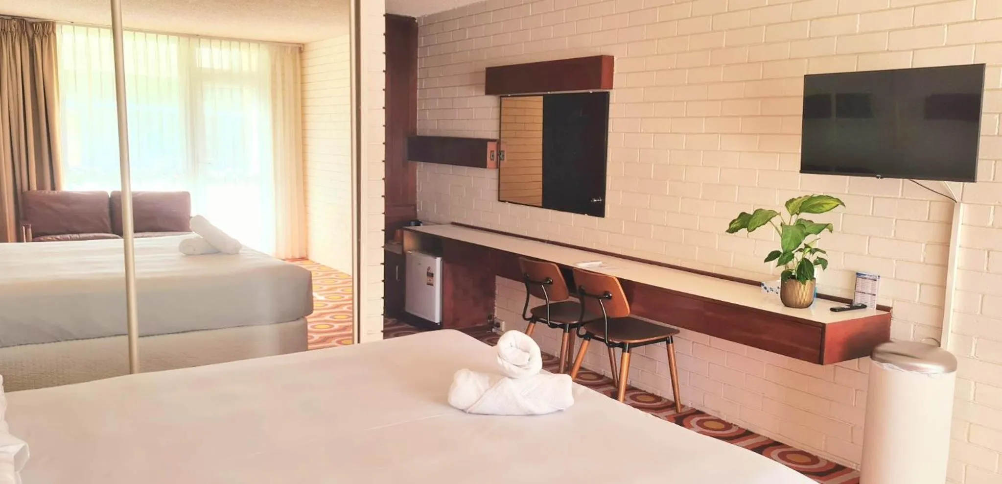 Bed in Indian Ocean Hotel