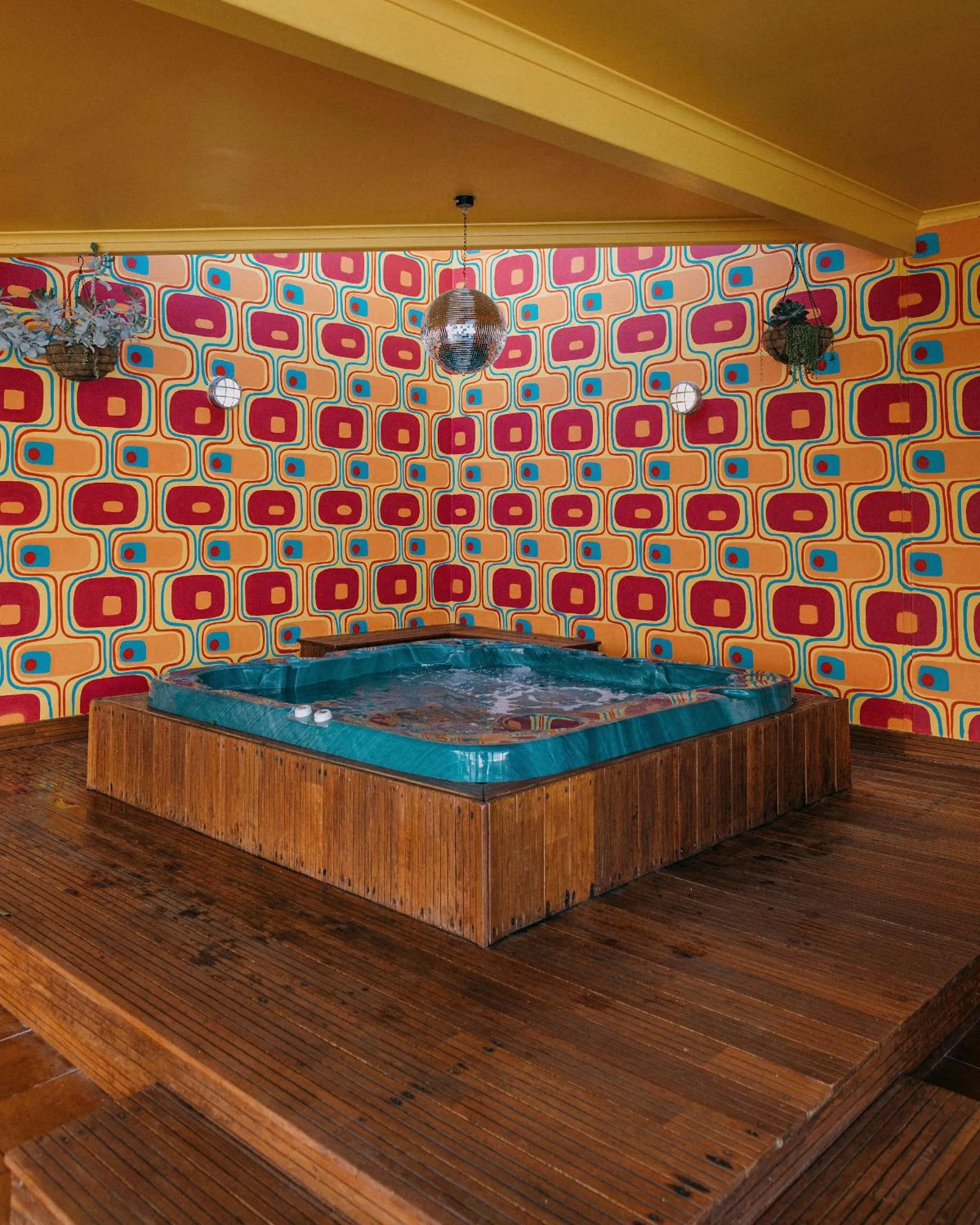 Hot Tub in Indian Ocean Hotel